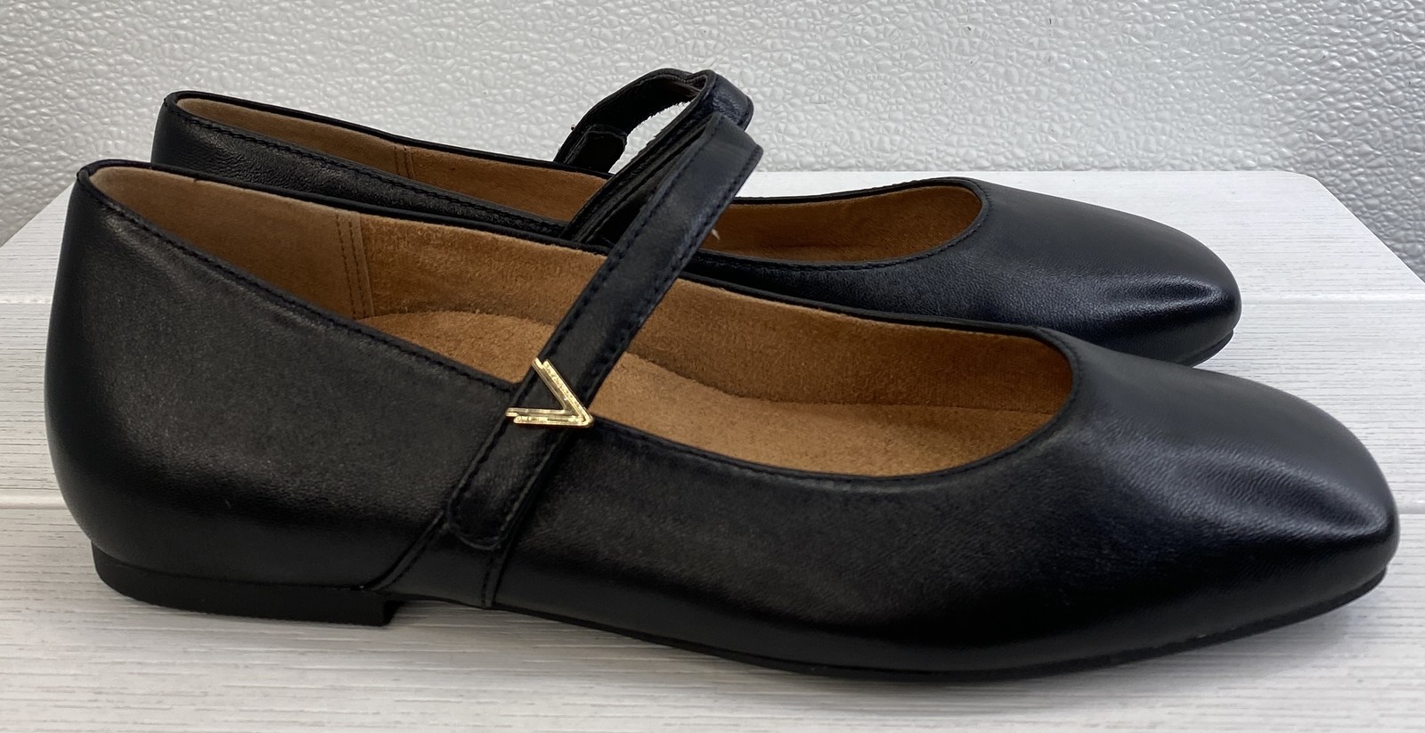 Vionic Alameda Mary Janes Womens Size 7W Black Leather Square Casual Toe Flats
