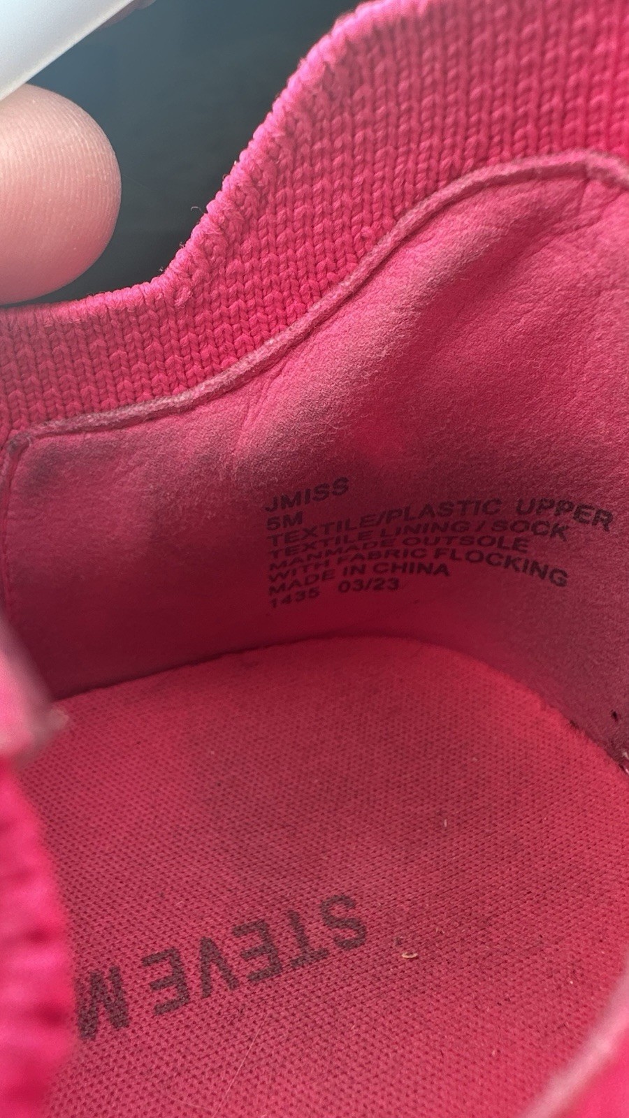 Steve Madden SM NY 90 Pink Sneakers Women’s Size 5M – Used