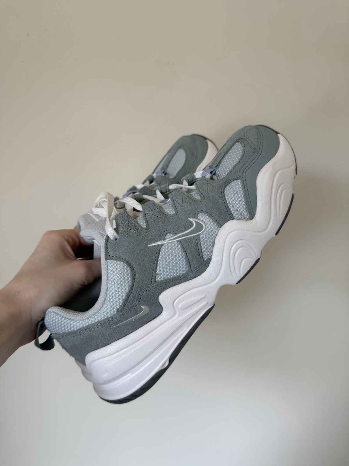 Nike Tech Hera Women’s Size 8.5 Mica Green