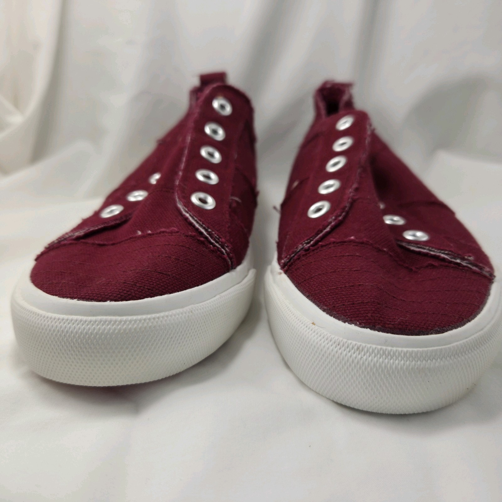 Corkys Babalu Womens Size 8 Burgundy Distressed Laceless Canvas Slip On Loafers
