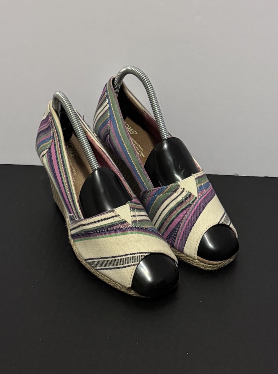 TOMS Wedge Mid (2-2.9 in) Heel W8 Espadrille Striped Multicolor Canvas Sandals