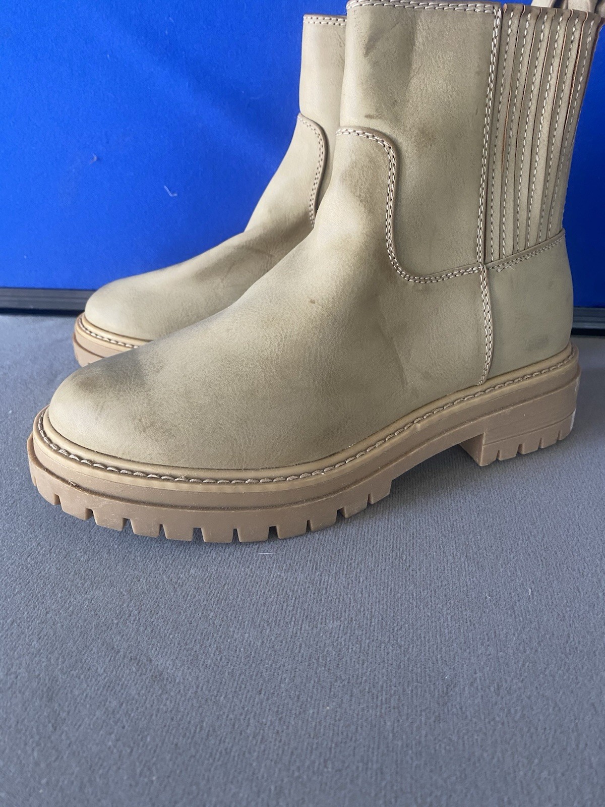 Brand New with Tags – Time and Tru Lug Chelsea Boots – Khaki – Wide Width