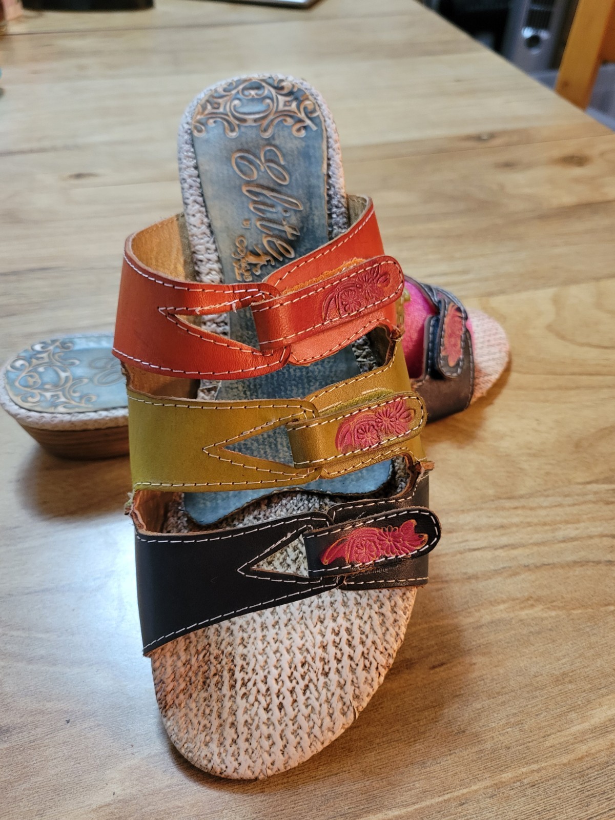 Elite By CORKYS Multicolor Leather Wedge Sandal Sz 10 Style Name: Sunny. Clean