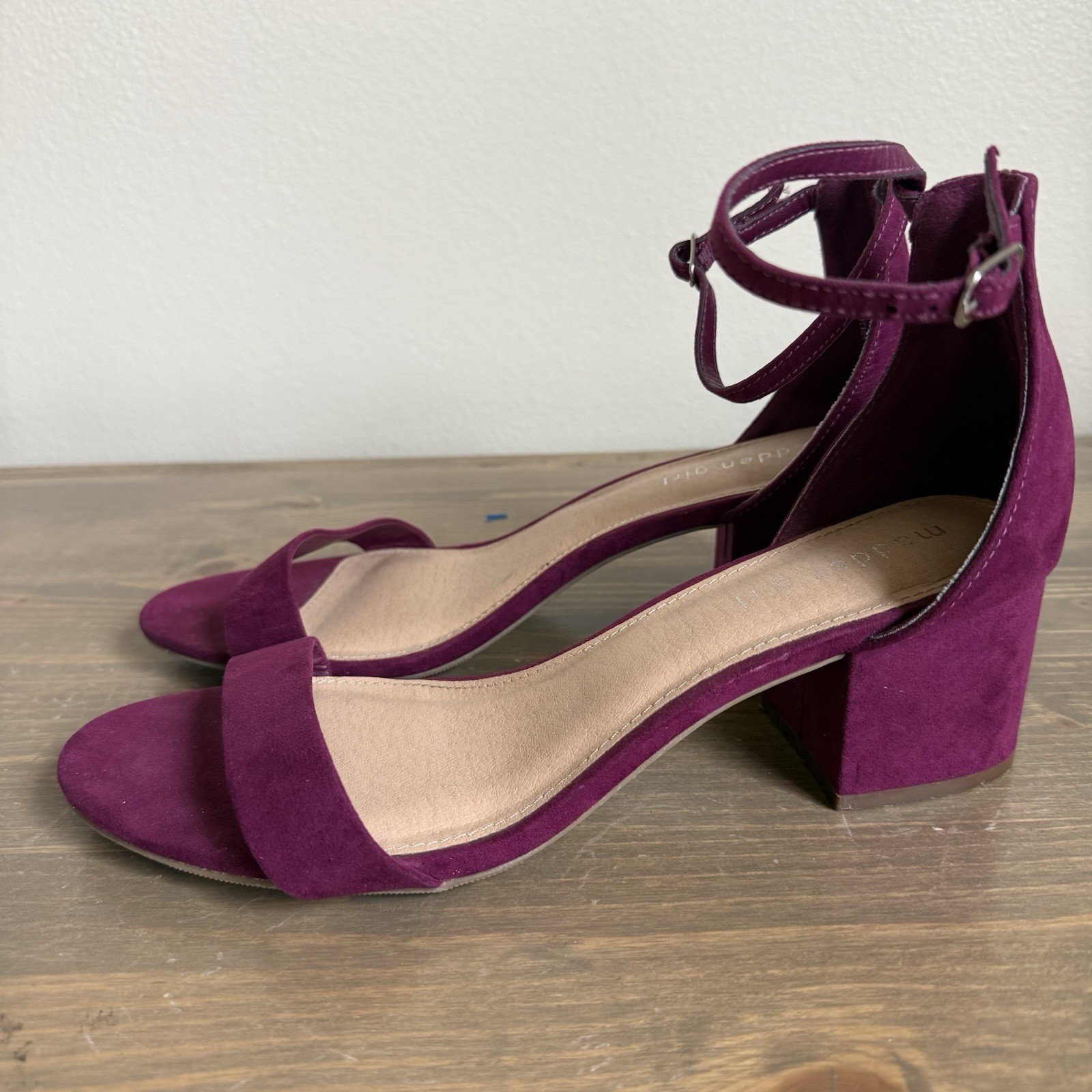 Madden Girl Womens 9.5M Fuschia Purple Ileana Faux Suede Block Heel Sandal