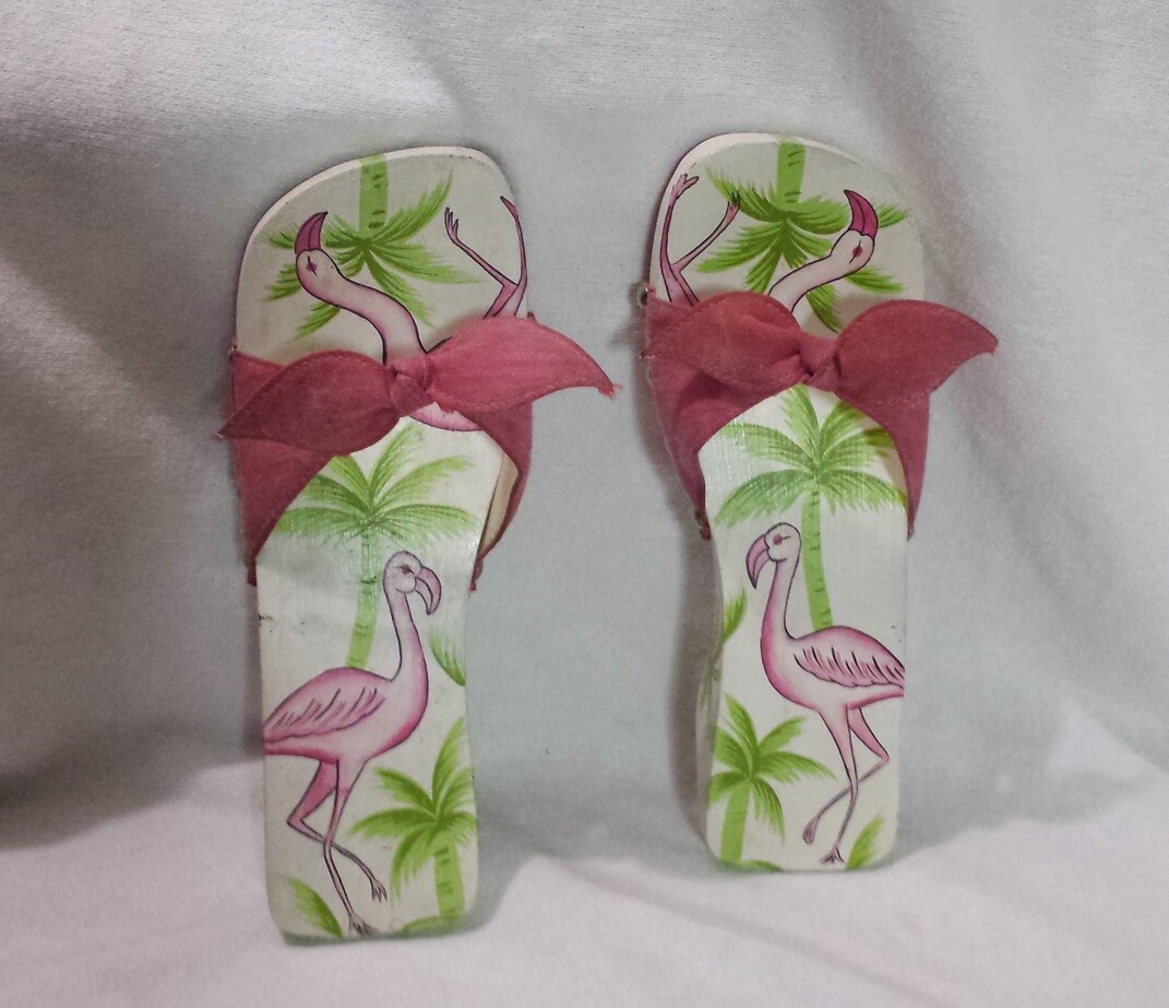 Wooden Hand Painted Wooden Sandals Size 6 Pink Flamingos Palm Trees Indonesia