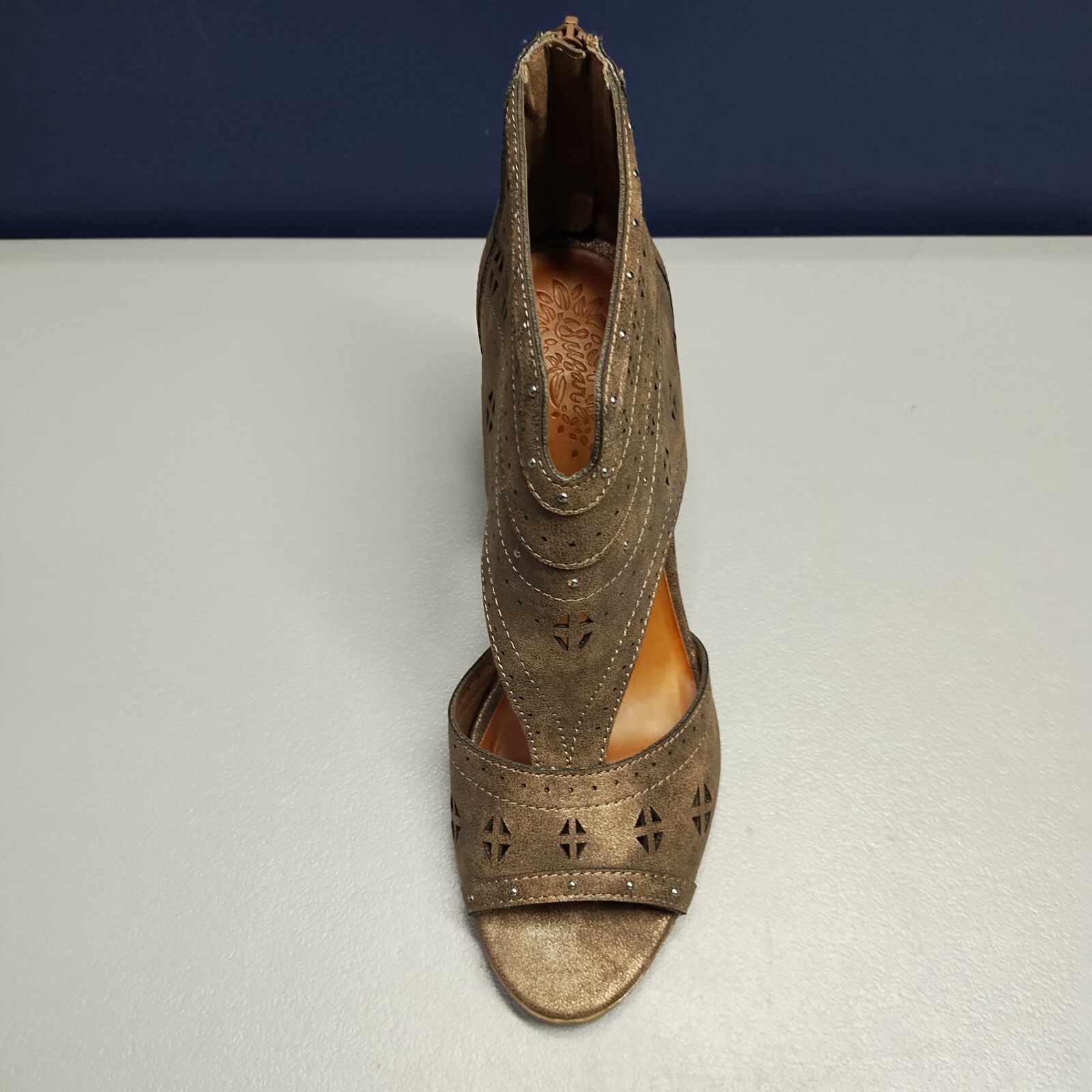 Sugar Viveca Cut Out Pump Heels Womens Size 9.5 Brown Metallic Peep Toe Back Zip