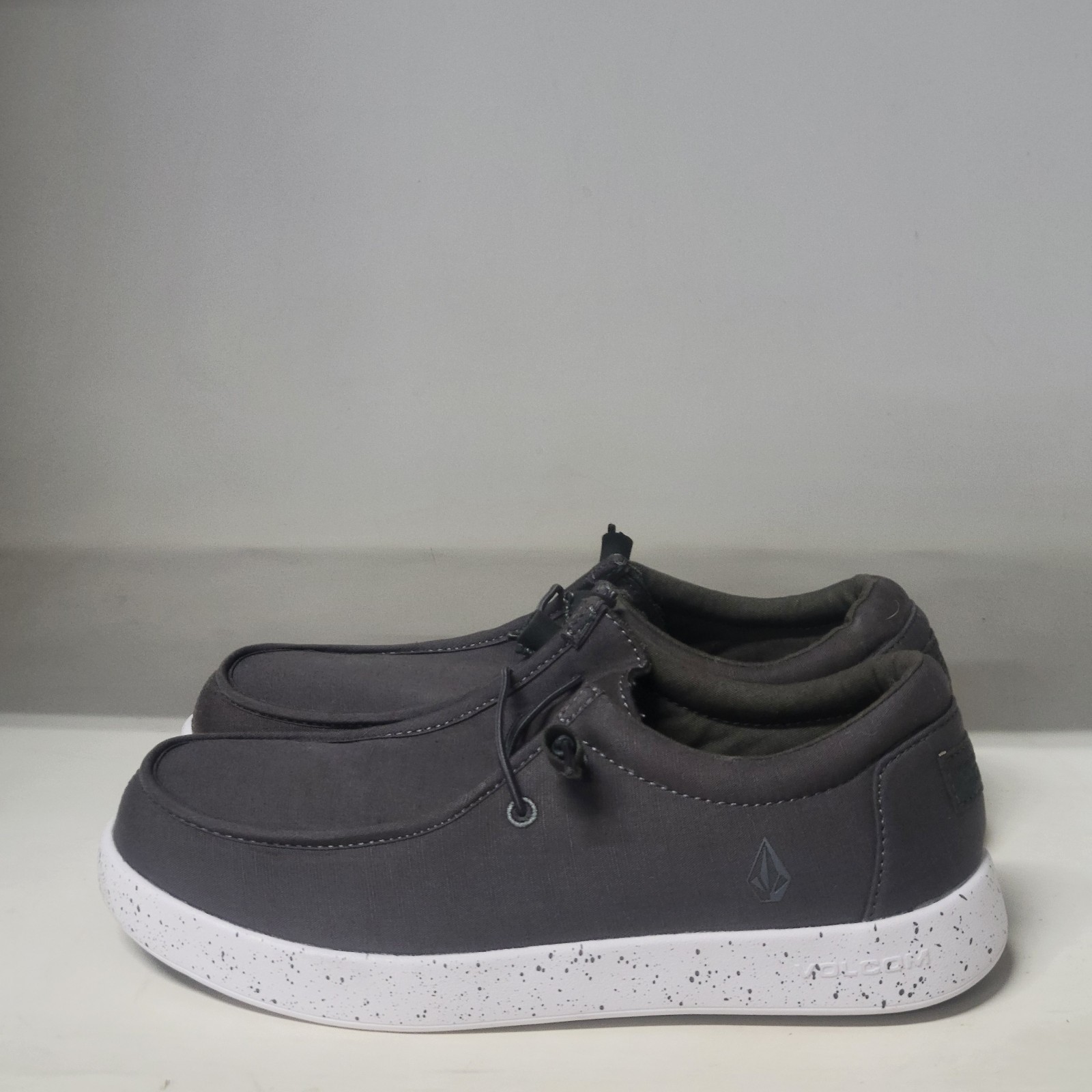Volcom Chill Comp Toe Work Shoe Grey Womens Size 9.5W