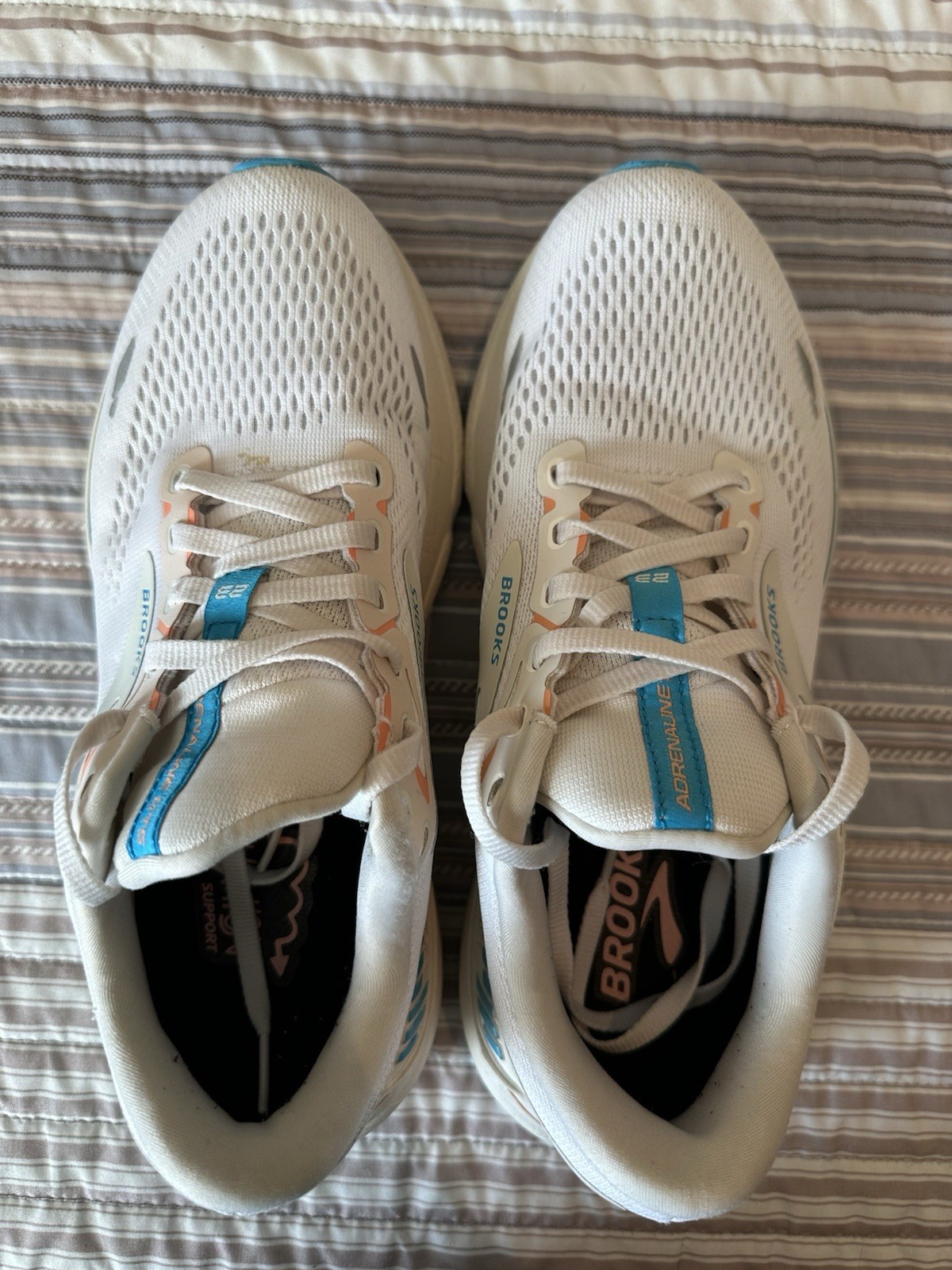 Brooks Womens Running Shoes Size 8 Beige Orange Blue Cushion