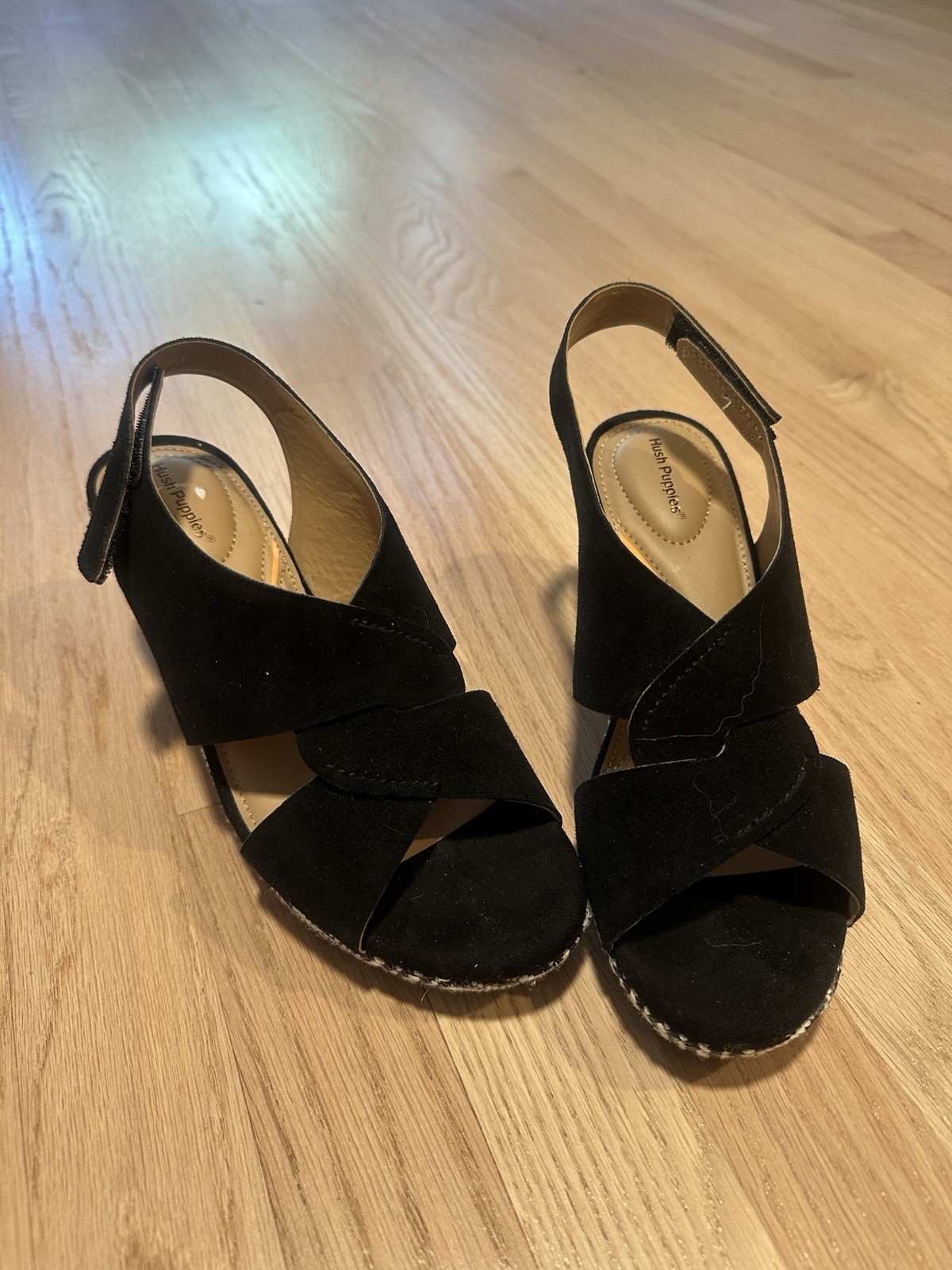 Hush Puppies Griffon Black Suede Chevron Wedge Sandals Women’s Size 6 M NEW