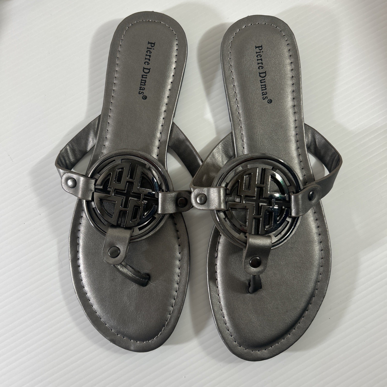 Pierre Dumas Women’s Thong Flat Sandals Limit 24 Gray Size 9 NWOB