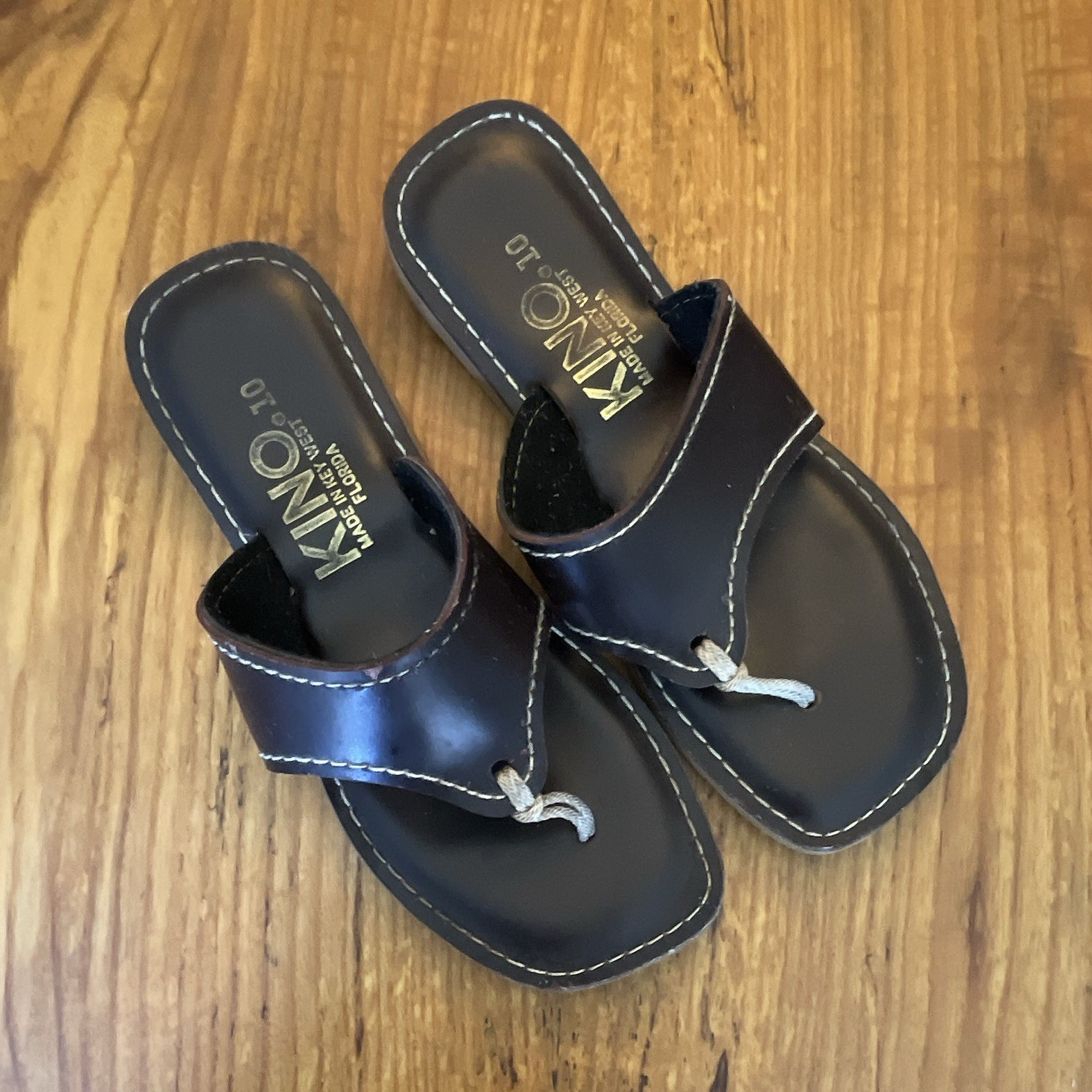 Kino Women’s Brown Leather Slide Sandals Slip-On Stitched Size 10
