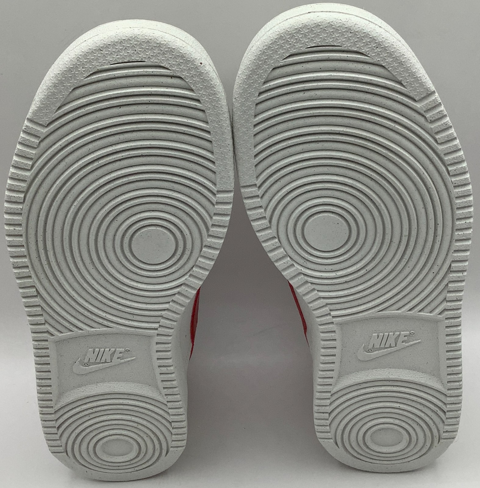 Nike Women’s Size 6.5 Court Vision Low Sneakers DH3158-104