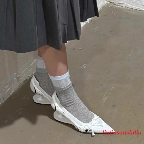 New Special Heel Spliced Heels Pointed Toe Heels Fashion Shallow Mouth Bow