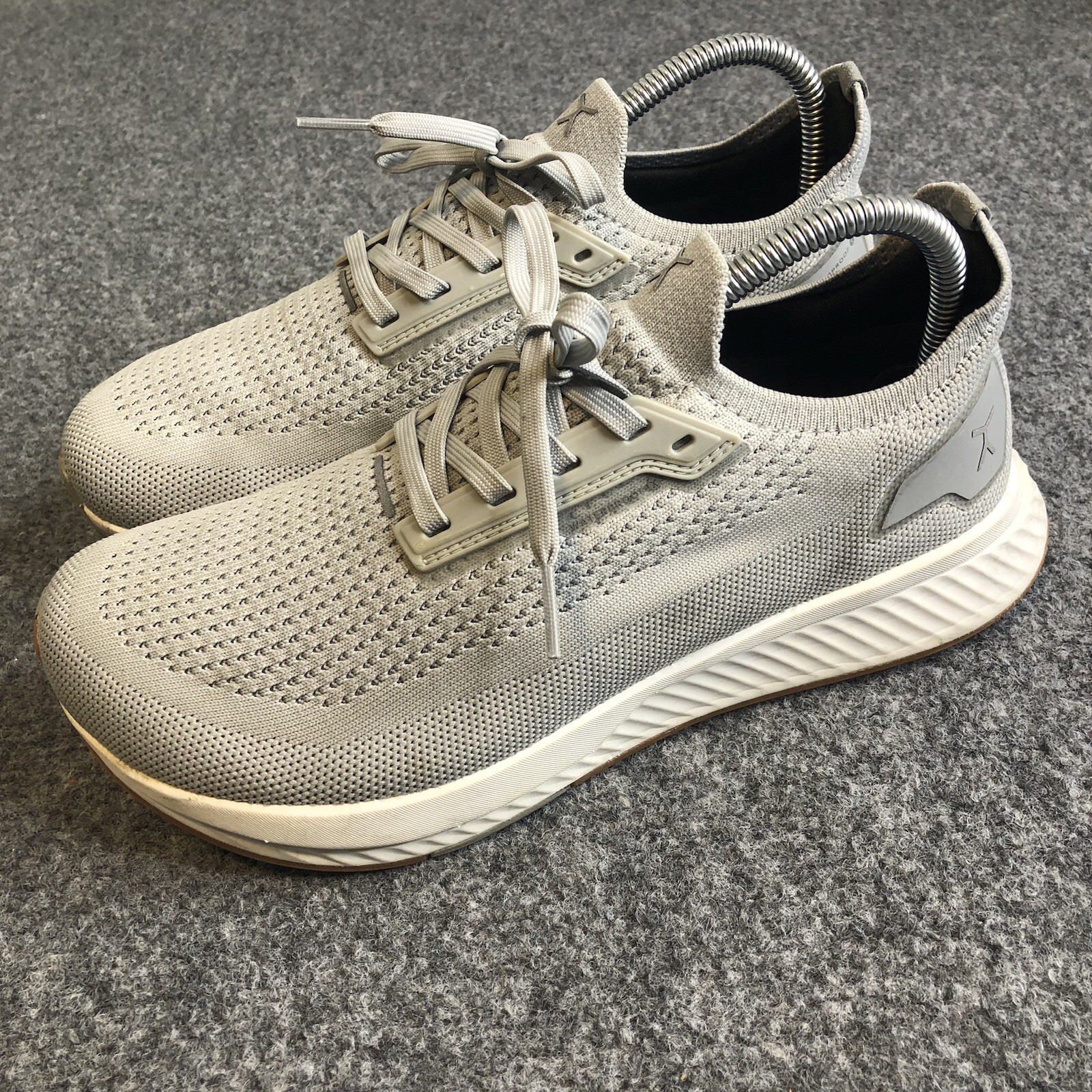 Flux Adapt Runner Gray Gum Womens Size 8.5 Mens Size 7 Running Workout Shoes