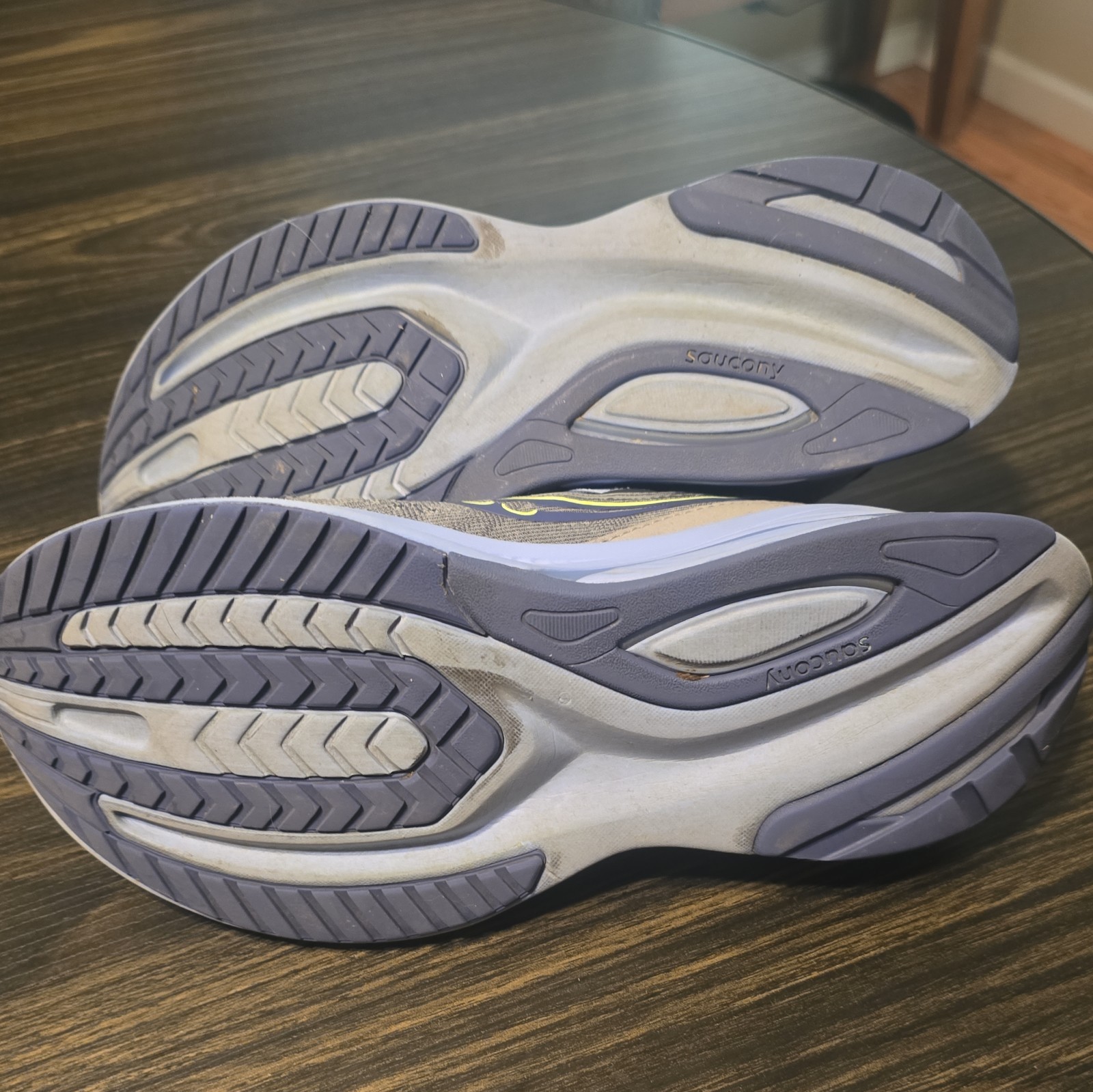 Saucony Guide 16 Womens Size 8.5 US Gray Blue Running Shoes Sneakers