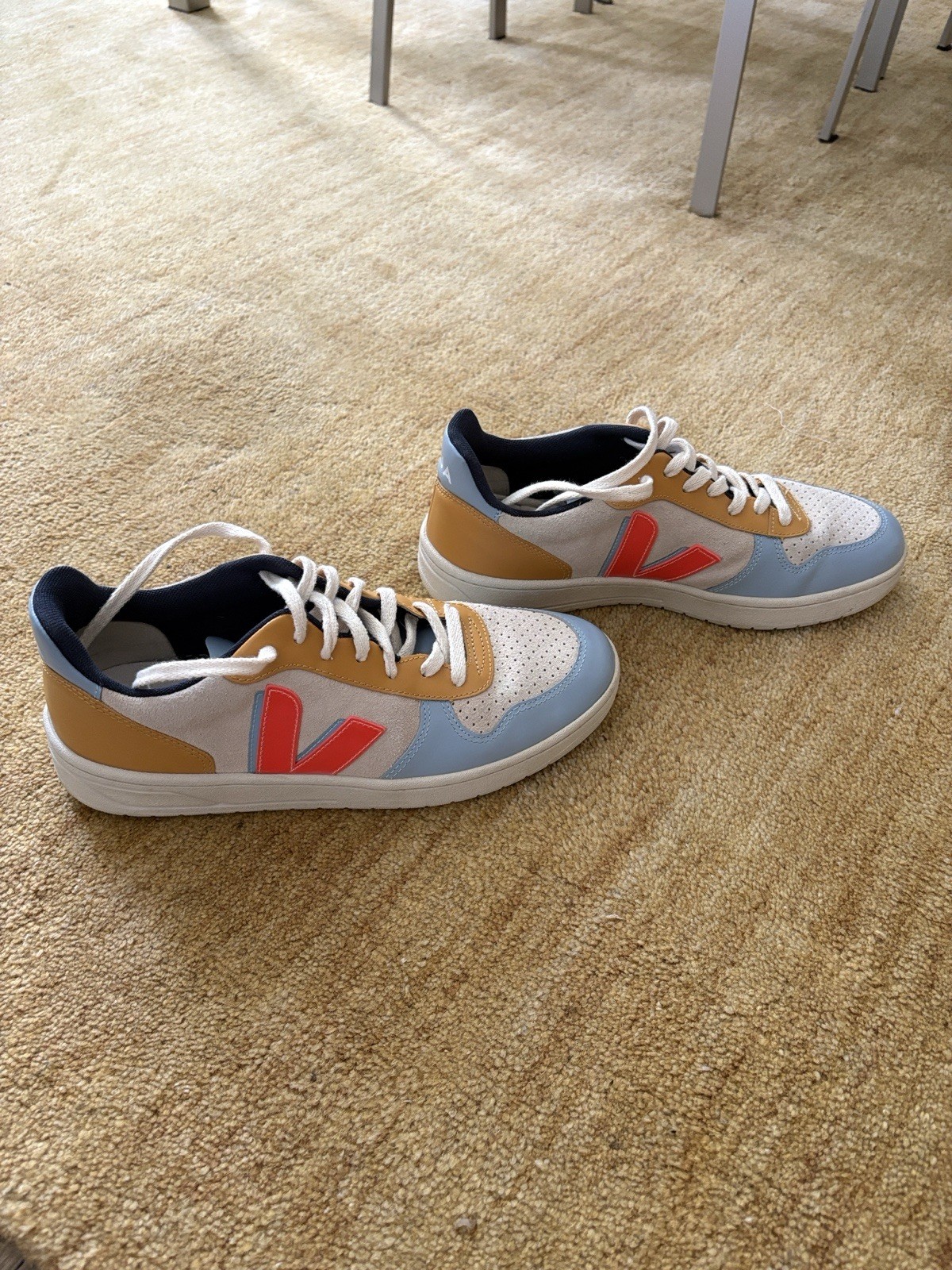 Veja x Make My Lemonade V-10 sneakers, EU 42