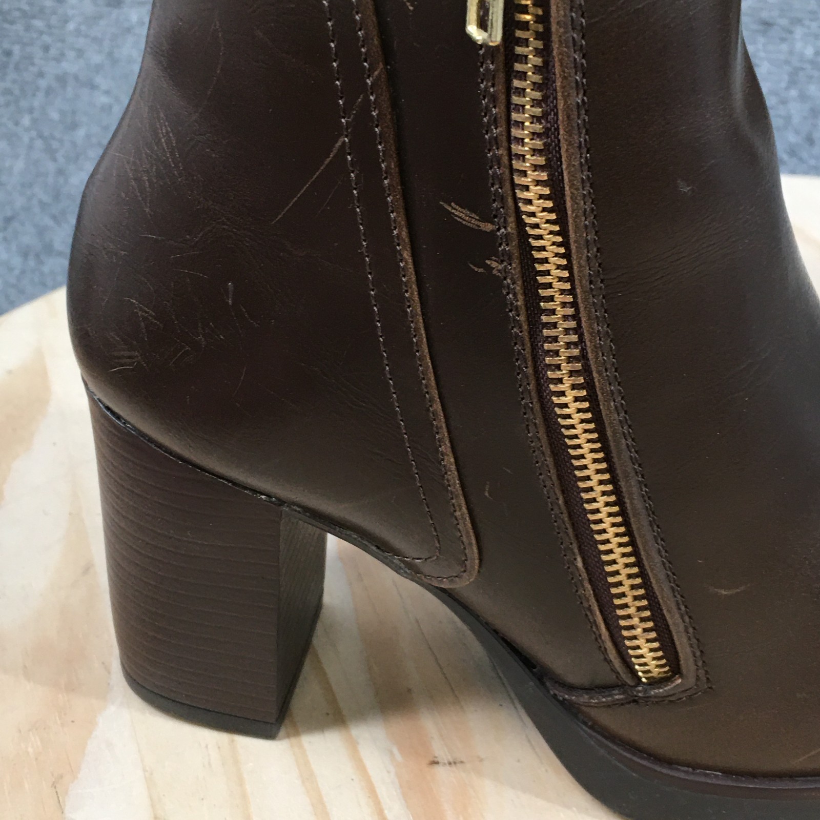 Dorothy Gaynor Boots Womens 23.5 US 6 Ankle Bootie Brown Side Zip Comfort Block
