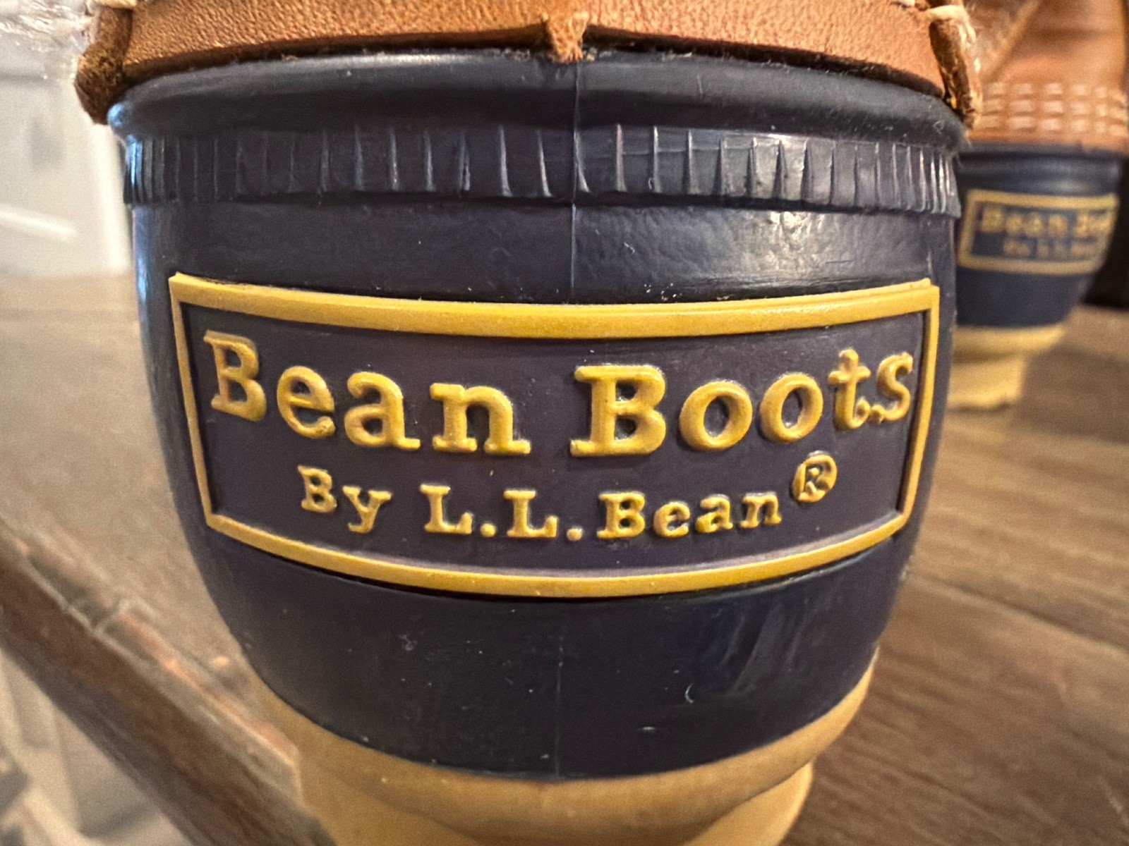 L.L.BEAN Classic 8″ Unlined Tan Leather Navy Blue Waterproof Duck Boot Women’s 7
