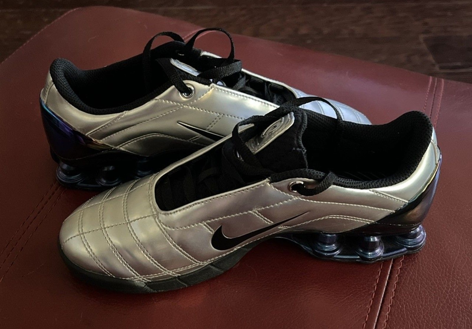 Maha Nike Total 90 Secutor Shox Magia Metallic Silver HQ5407-001 Size 5.5 Women