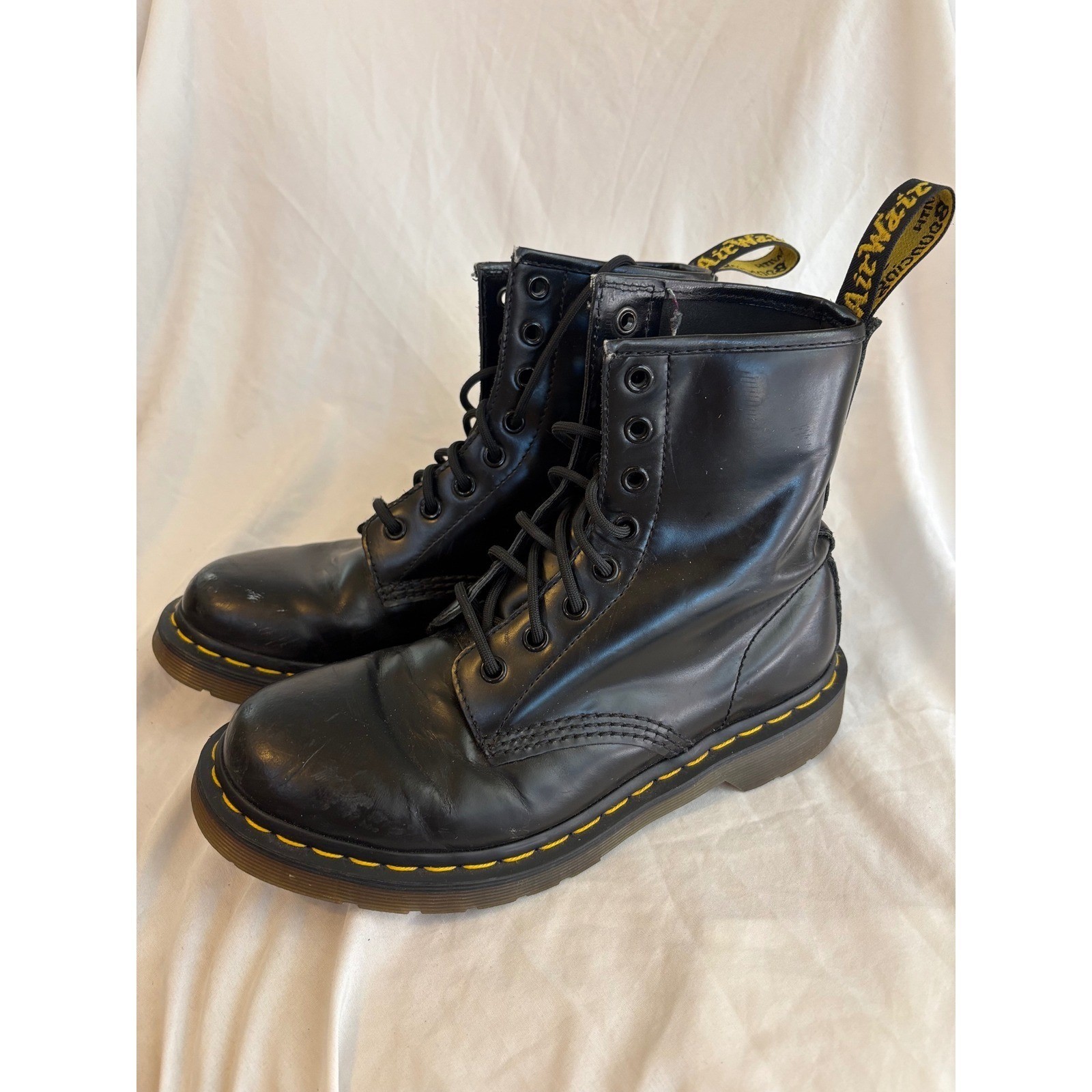 Dr. Martens 1460 Smooth Black Leather 8-Eye Lace Up Combat Boots Women 8 US L