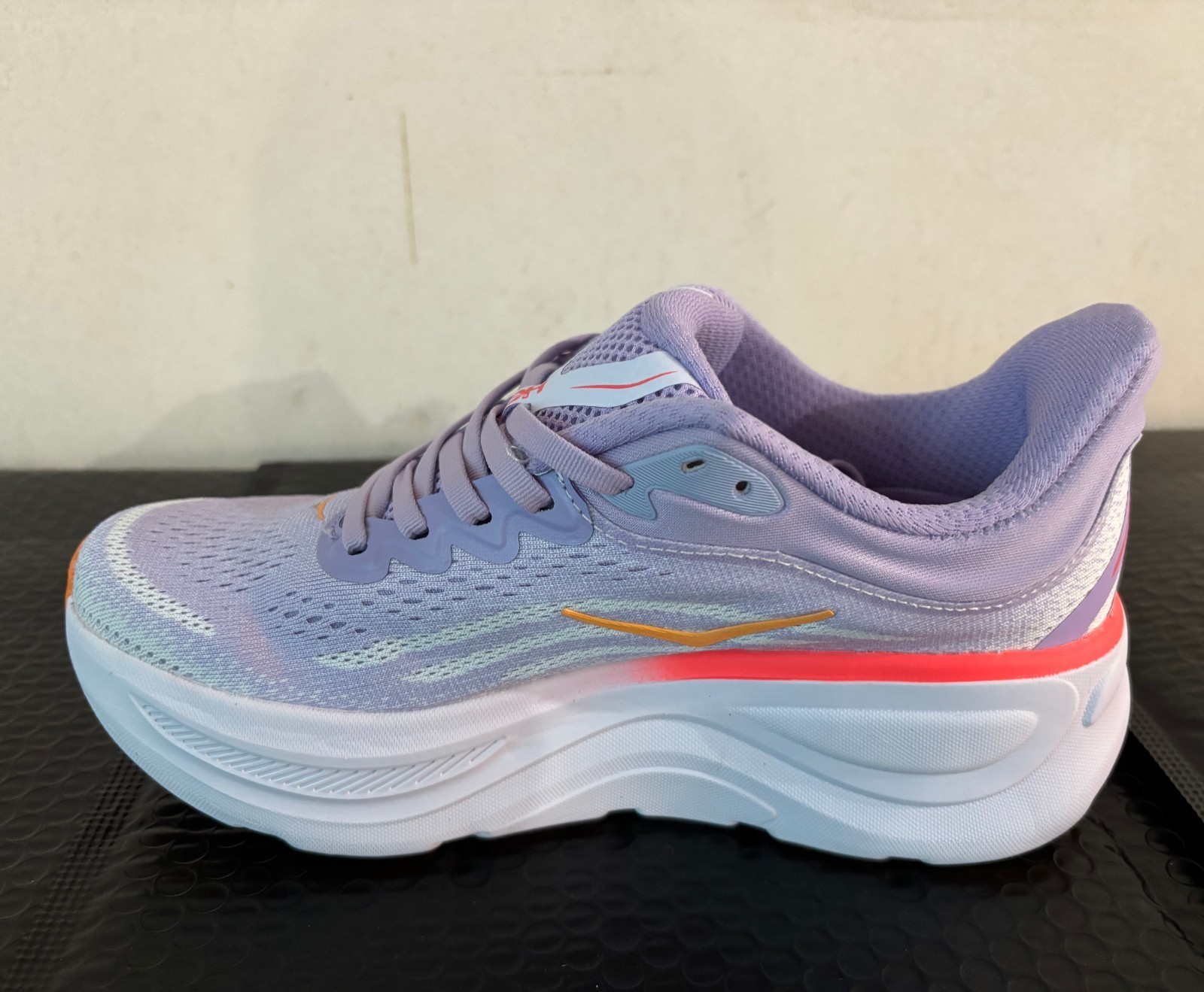 Size US 6 – Hoka One One Bondi 9 Aster Flower Starlight Glow Women Shoe No Box