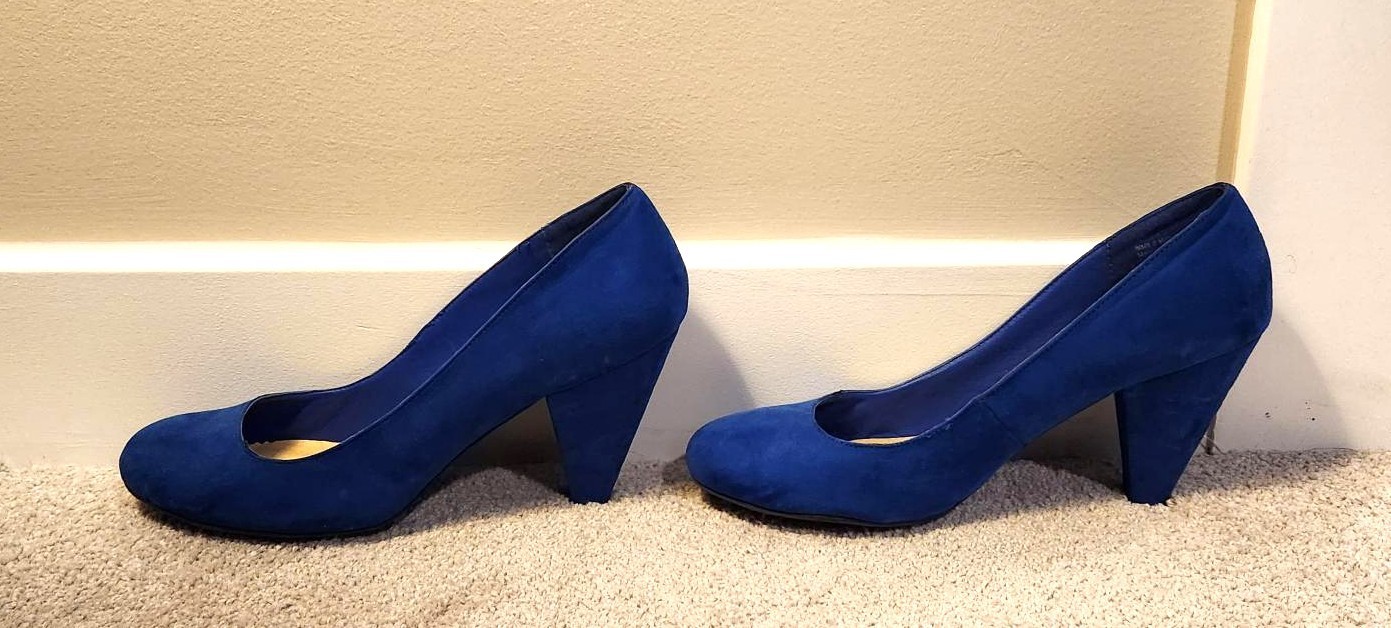 Mudd cobalt blue retro-style “Jupiter” vegan suede pump (size 9M)