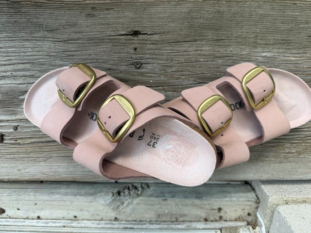 Birkenstock Arizona Big Buckle Soft Pink Women’s Size EU 37 US 6 – 6.5