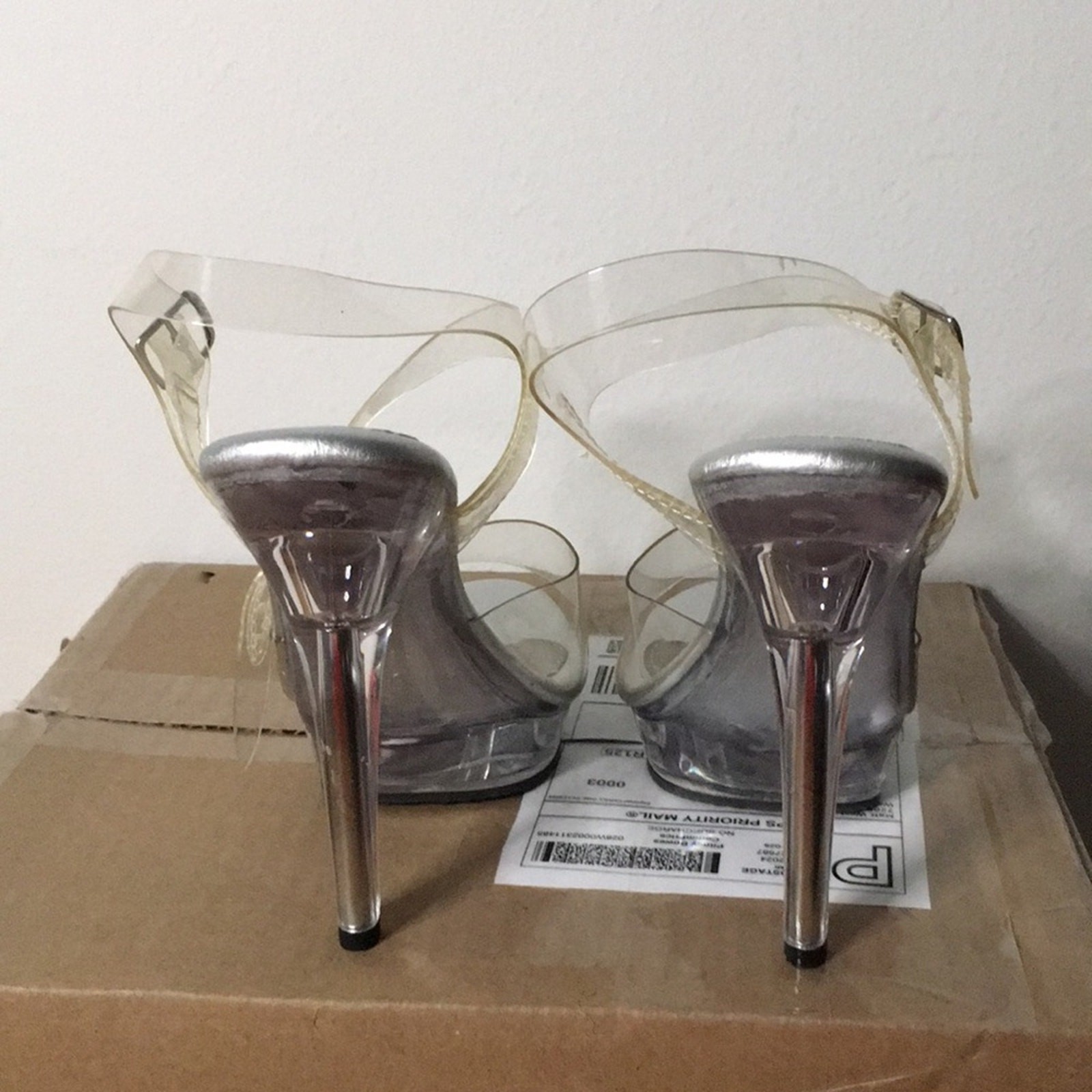 New Womens Fabulicious Clear Platform Strap 5.5” Heels Size 5-5.5