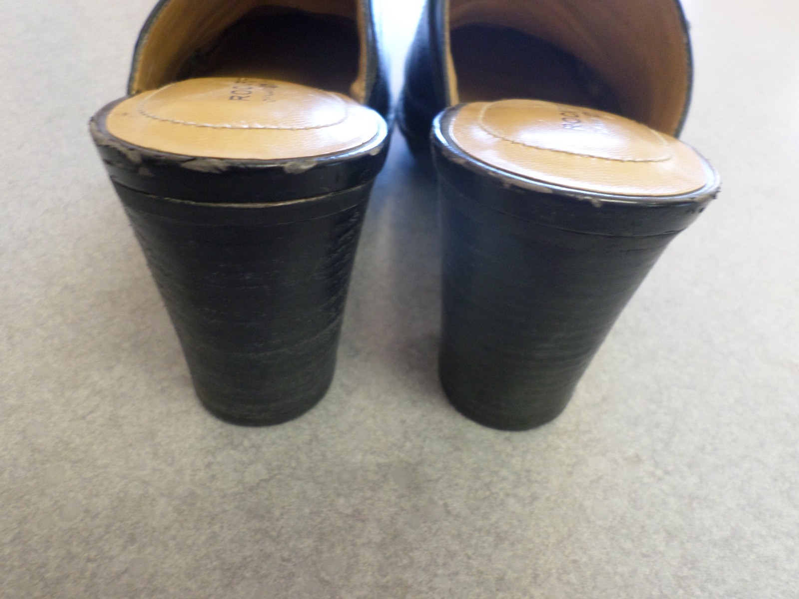 Rockport black leather, 3.25 in heels. Womens 8.5