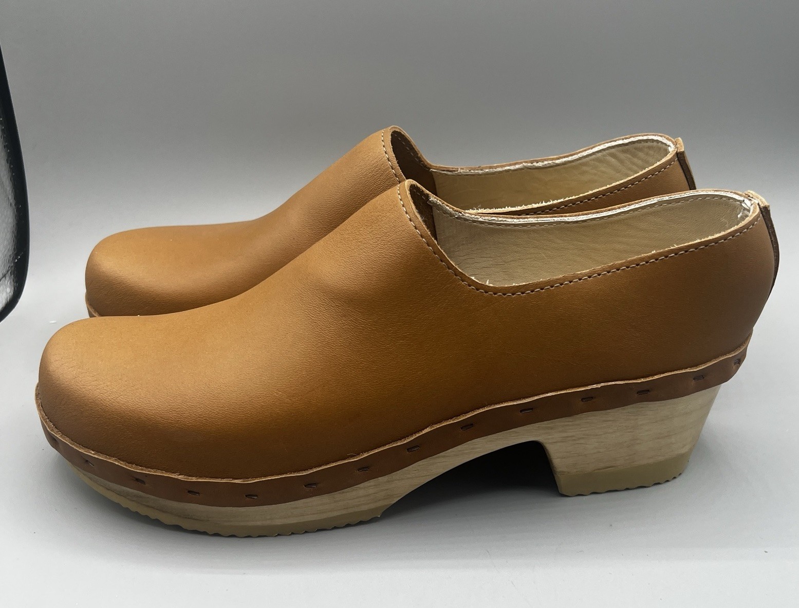No. 6 Ashby Closed Back Leather Mid Wooden Heel Clog Womens Size 43/ US 12 NWOB