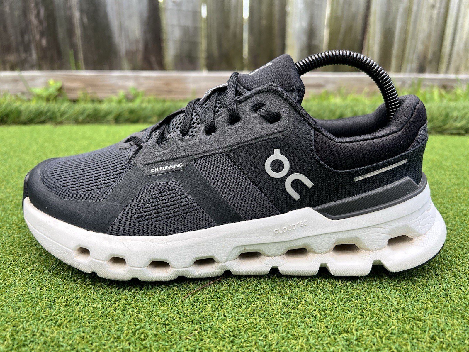 On Cloudrunner 2 Women’s Road Running Shoes Size 7.5 Eclipse Black Lace Up