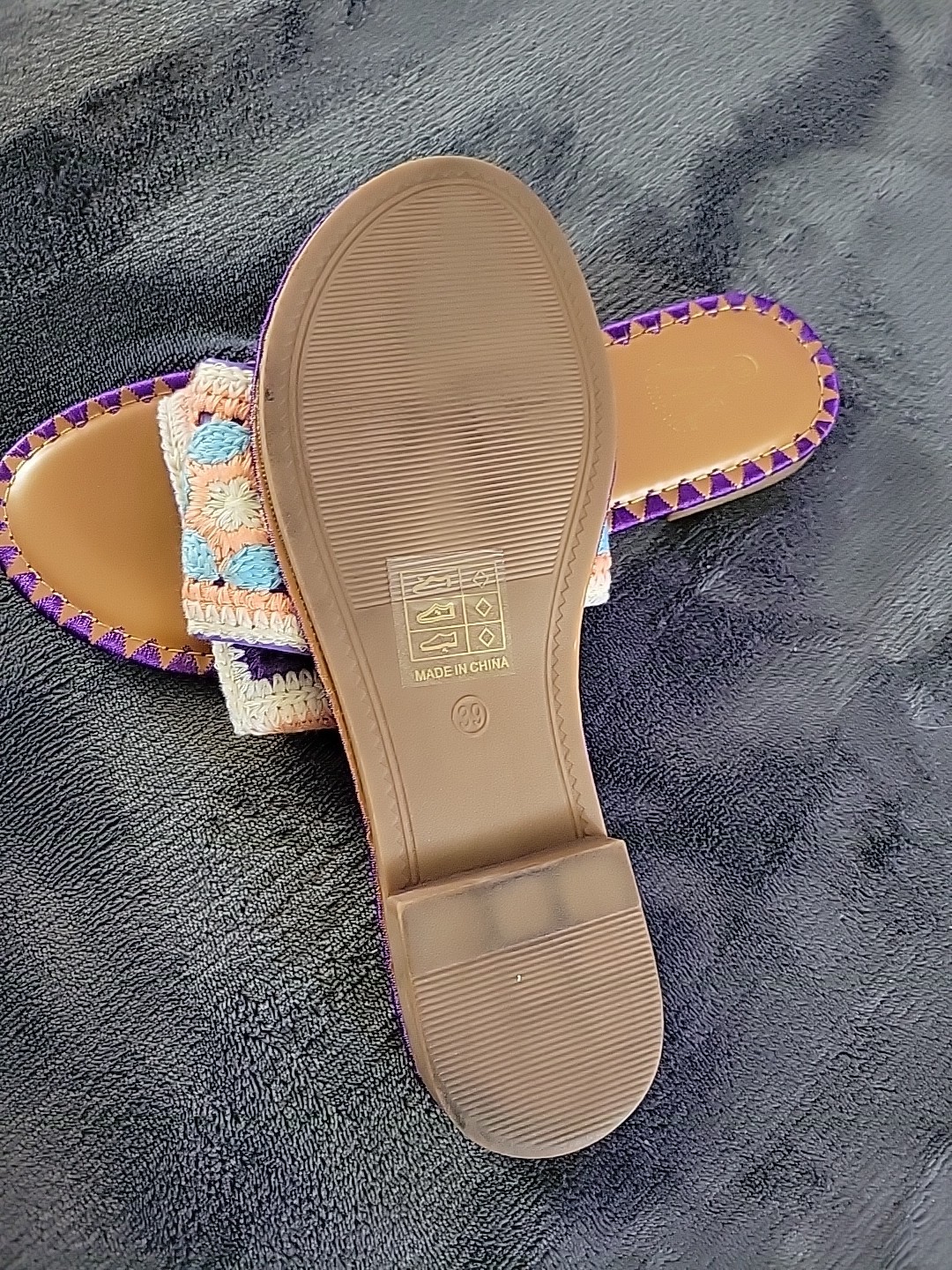 Cink Me Size SZ 8/39 Granny Square Fashion Slides Brown