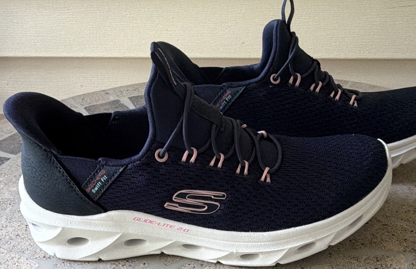 SKECHERS Hands Free Slip-ins Glide-Lite 2.0 Sneaker Memory Foam Navy/White