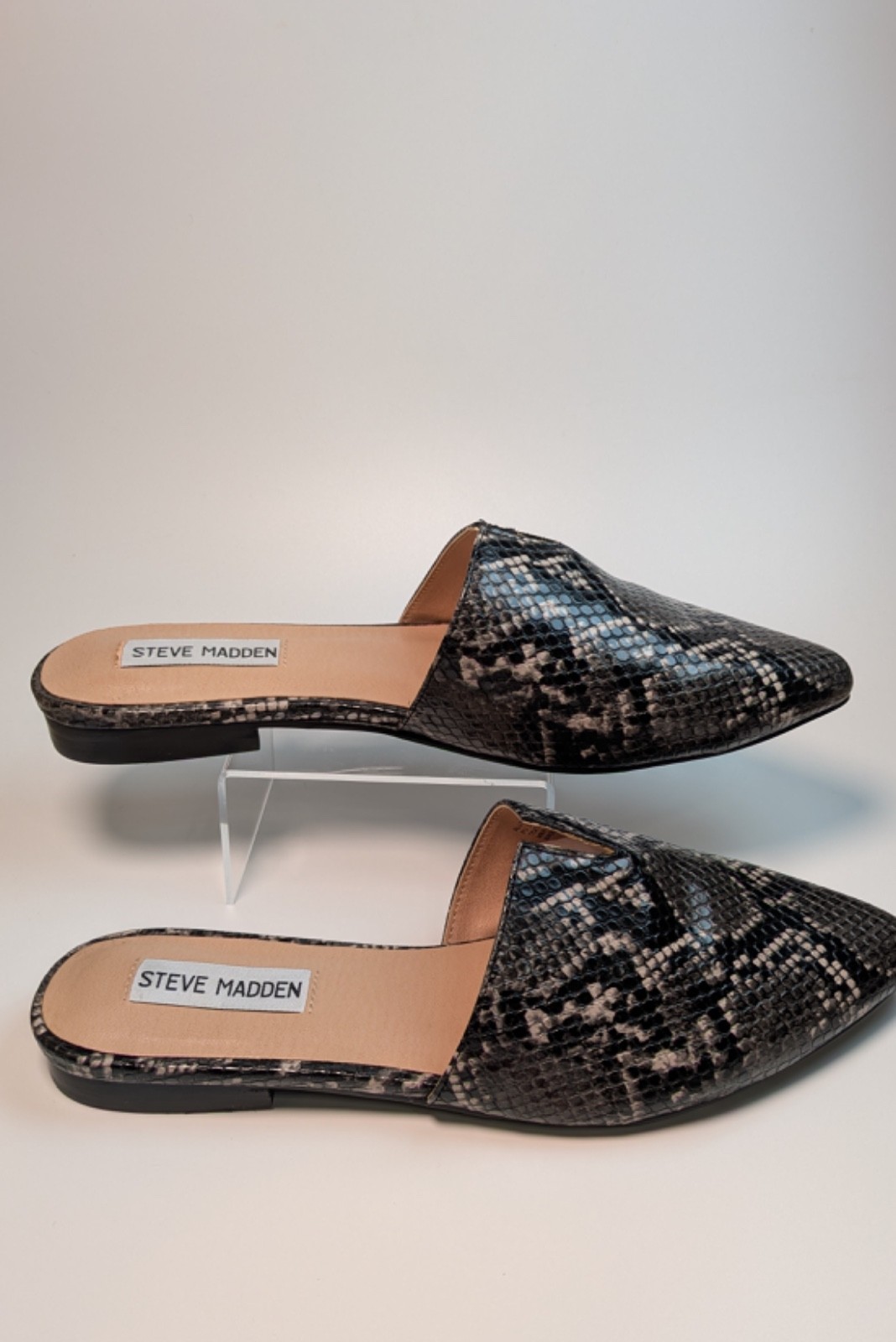 Steve Madden Ally Snake Embossed Slip-On Mule Flats Size 7.5 NWOB Pointed Toe