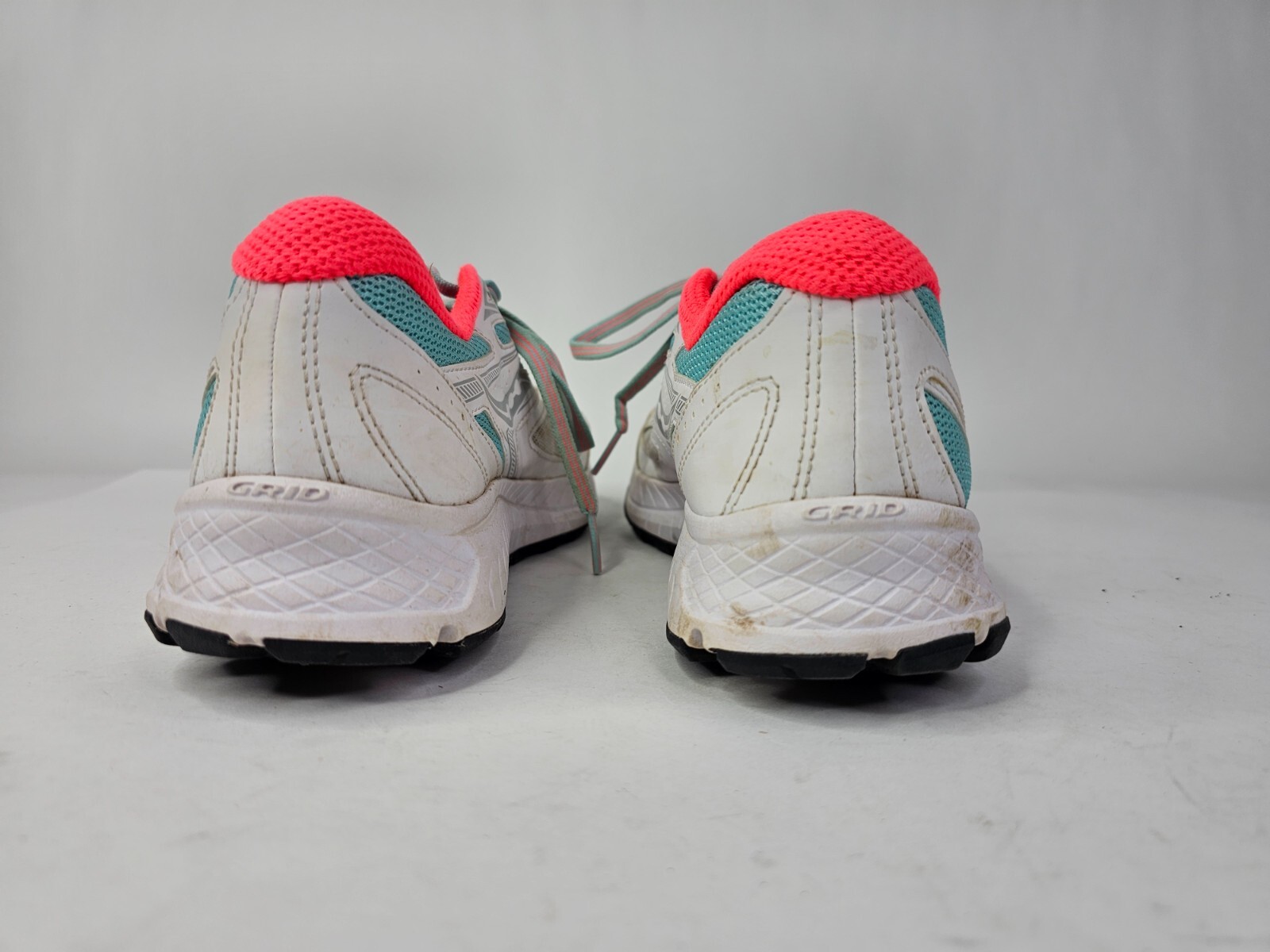 Saucony Cohesion 13 Road Running Shoes Womens Size 6.5 S10561-2 White Blue Neon