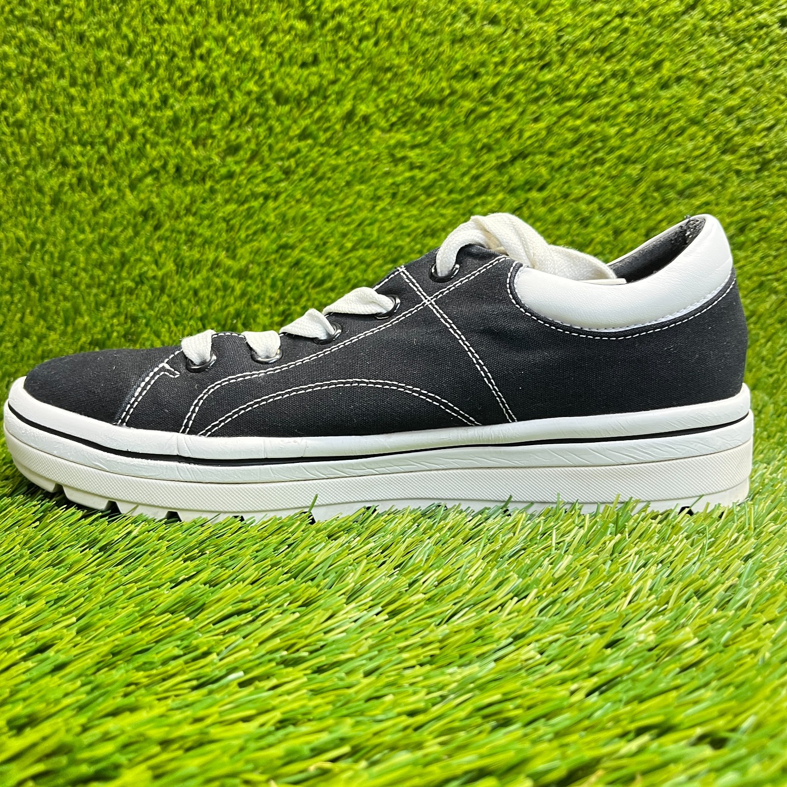 Skechers Street Cleat Womens Size 10 Black White Athletic Running Shoes Sneakers