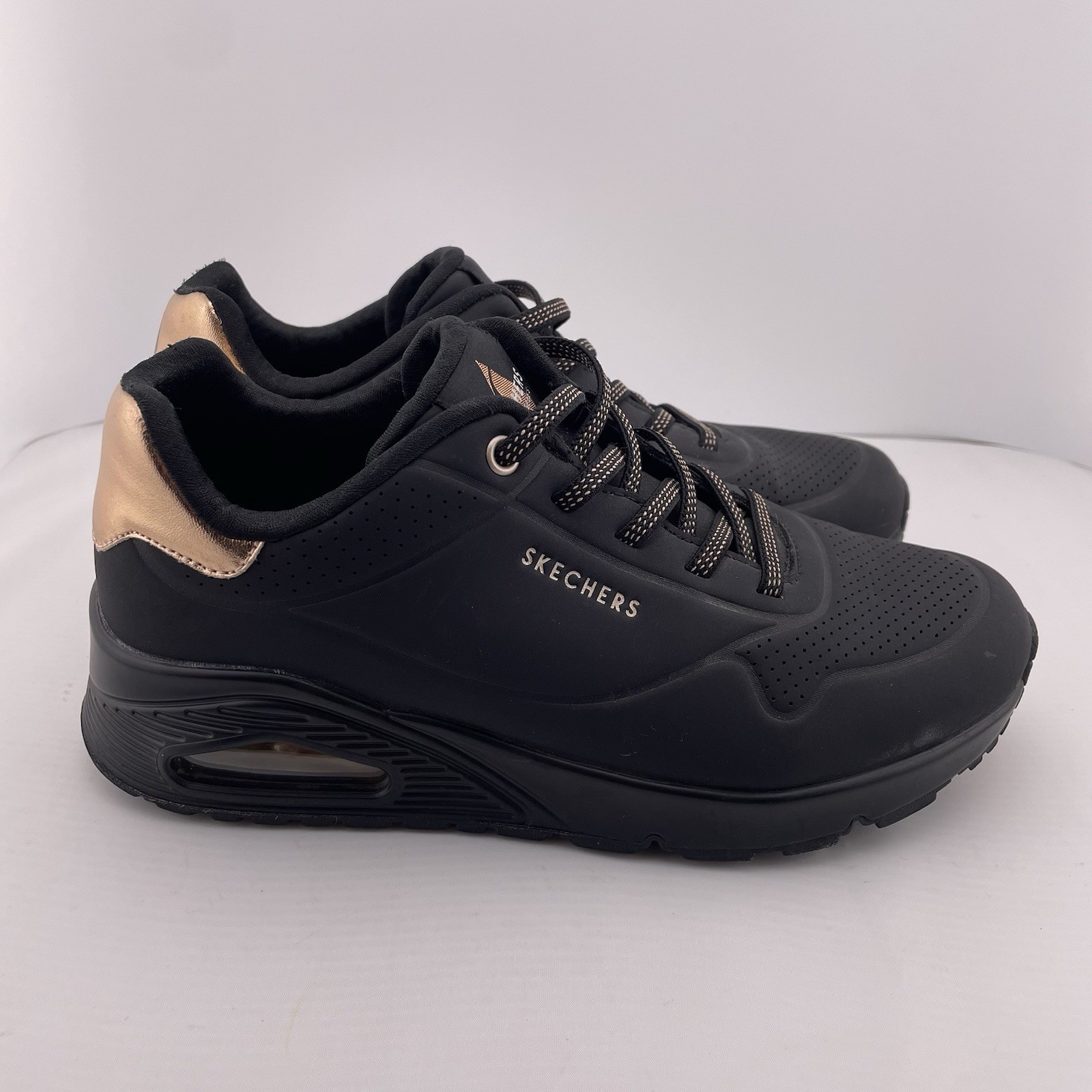 Skechers Sneakers Lace-up Sports Shoes Black Size 6 SN 155196 Worn Once