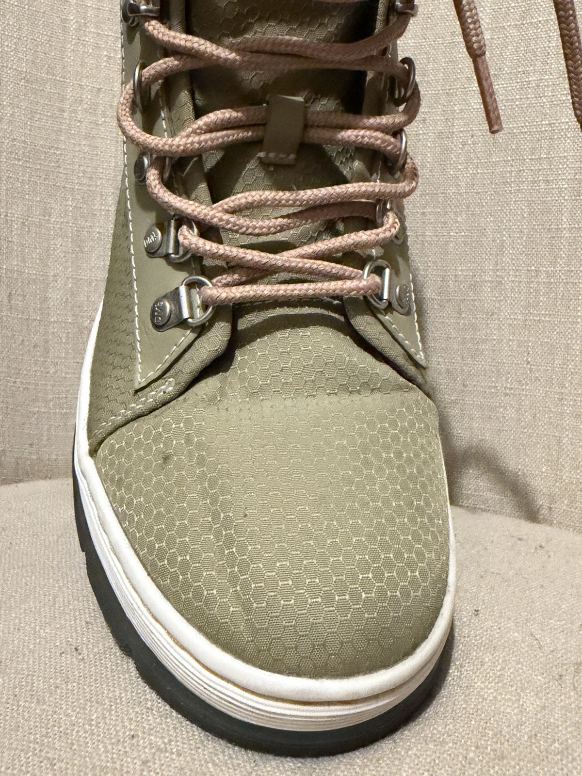 DR. MARTENS WOMEN’S COMBS TIE BOOTS SIZE 8 PALE OLIVE, RECYCLE NYLON, HIKING