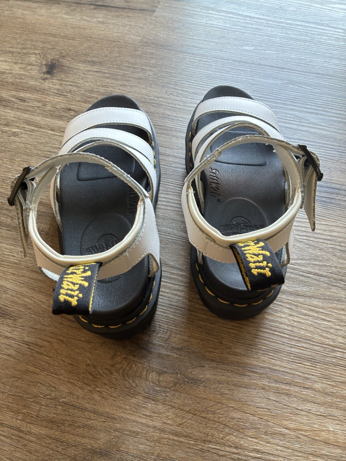 Dr Martens Blaire Leather Sandals In White Women’s Size 5 Unisex M4/W5 New