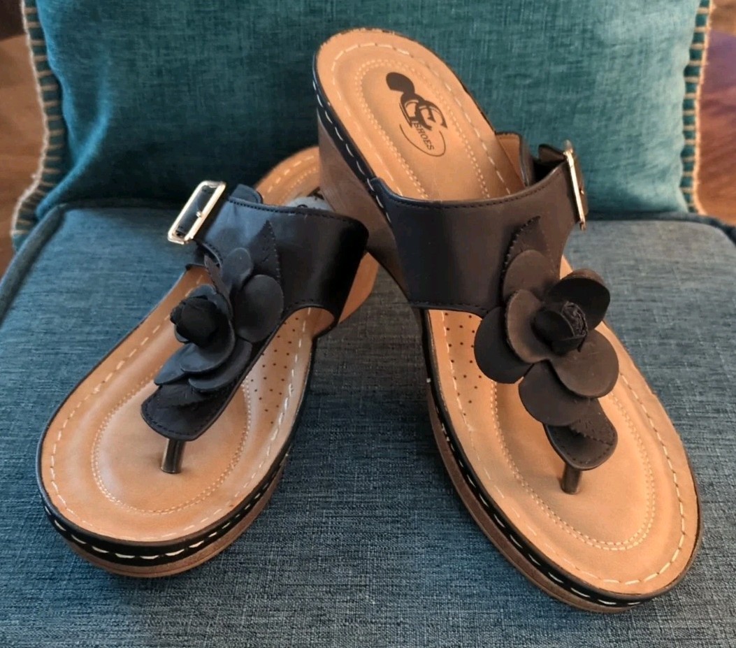 Good Choice Women’s Flora2 Wedge Sandal Blue Faux Leather Size 9.5 Cushioned