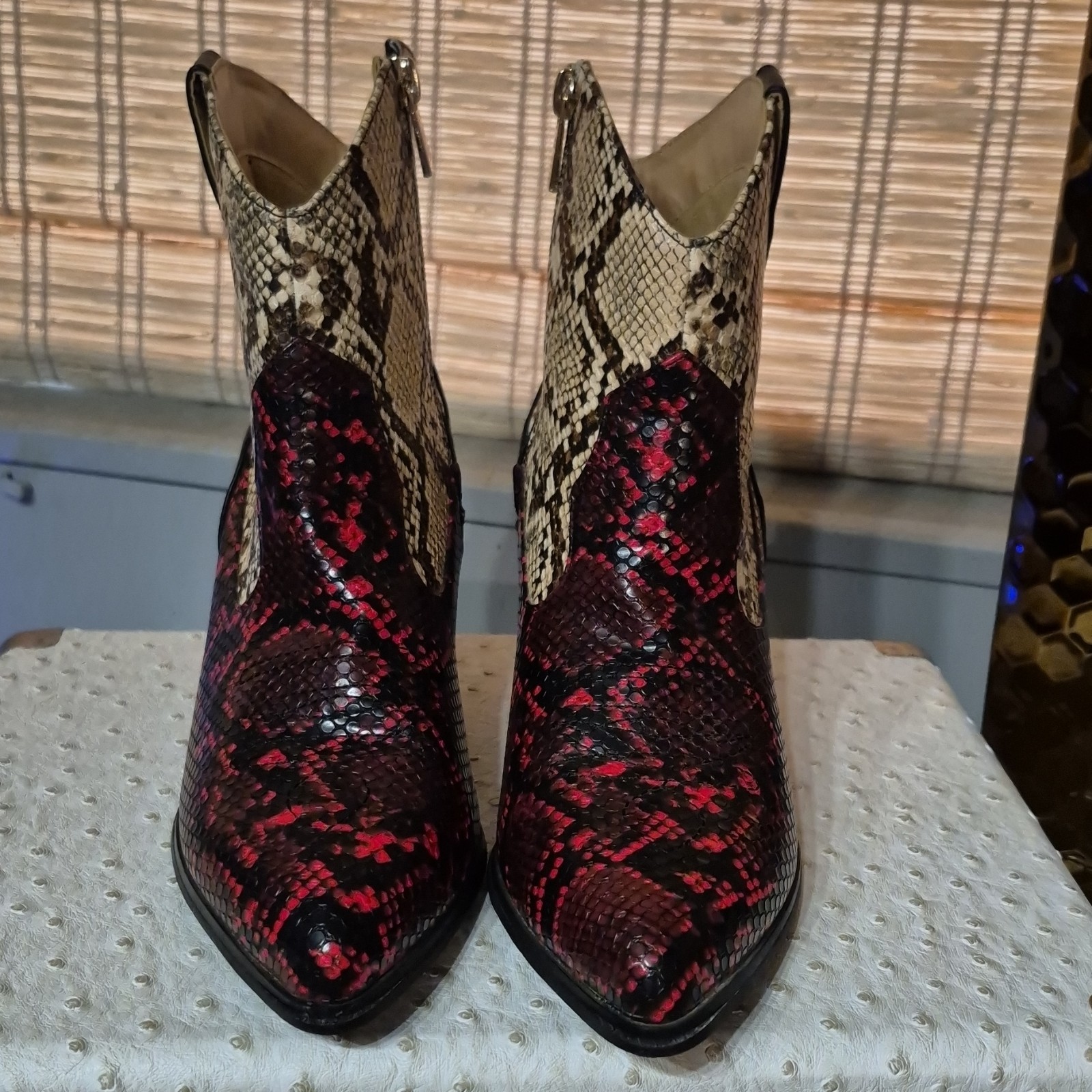 JustFab Nicolina Womens Boots 8 Snake Print Western Ankle Block Heel Shoes