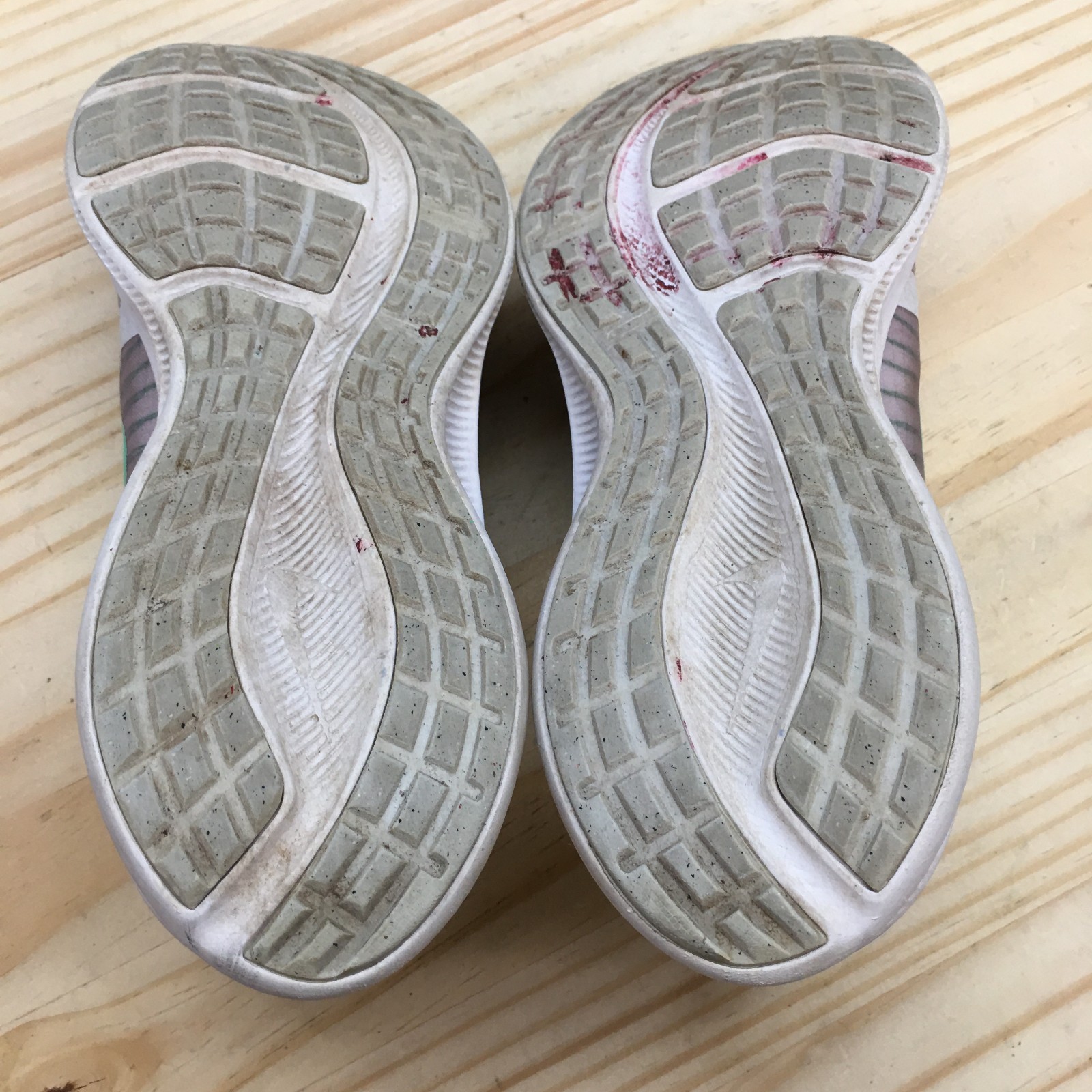 Nike Shoes Womens 7.5 Downshifter 11 Athletic Running Sneakers CW3413-101 Gray