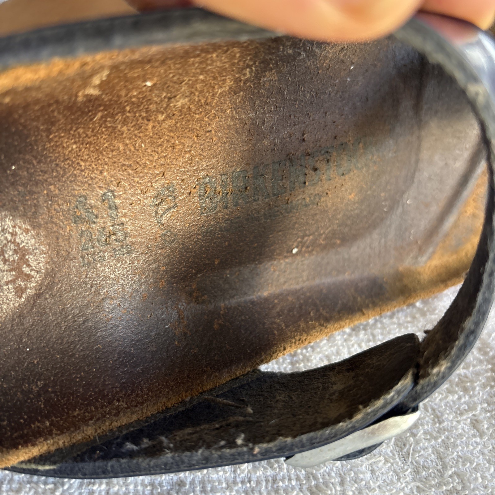 Birkenstock Gizeh Navy Blue Patent Sandal (white sole) 41R regular/wide