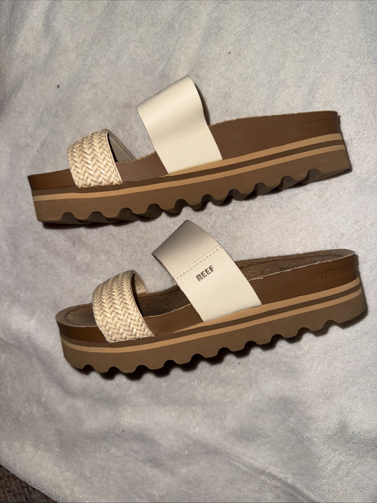 Reef Cushion Vista Hi Women’s Slip-on Sandal Size 7