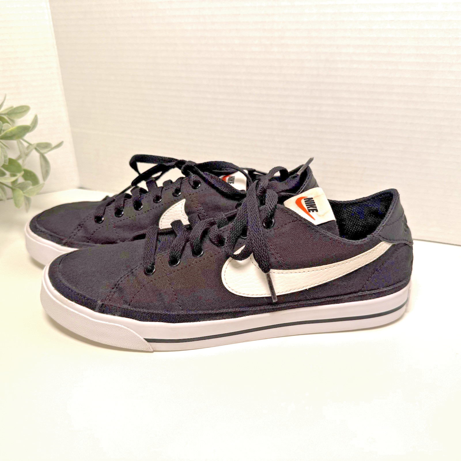 Nike Court Legacy Canvas Black & White Sneakers Shoes Womens Size 11 Streetwear