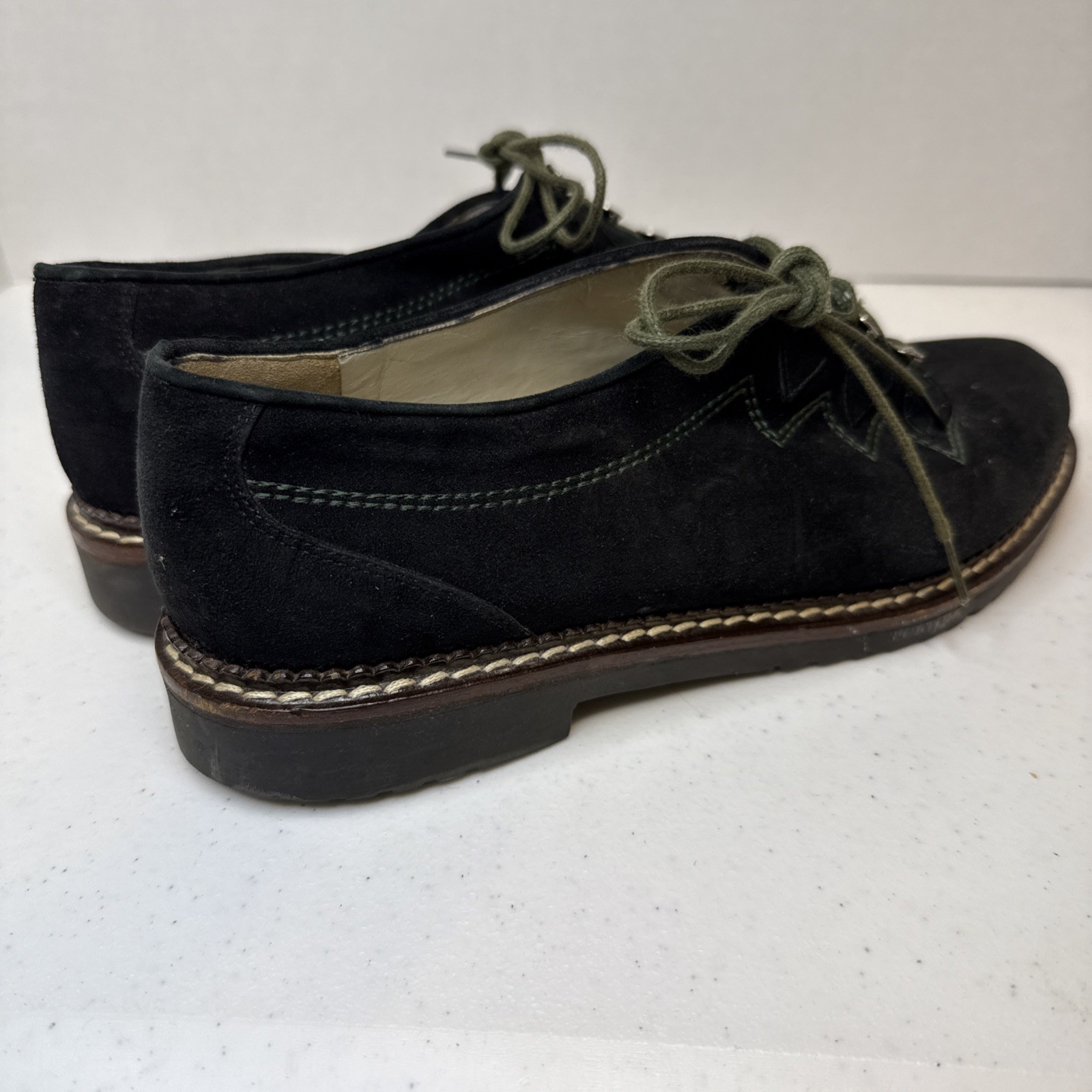 Haus Belir vintage shoes Sz 38 suede leather Deep Green With Hearts Germany🔥👀