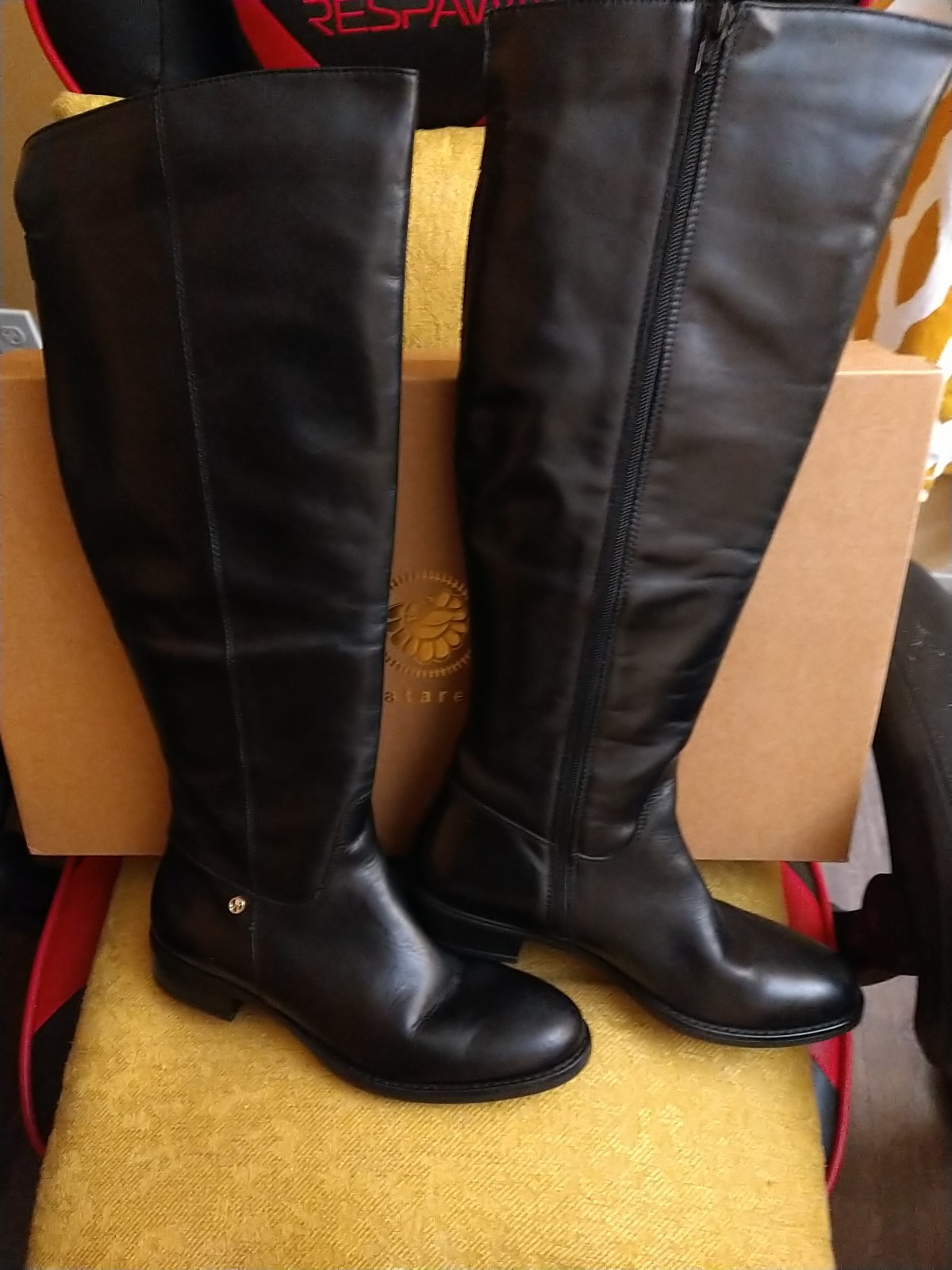 Jatarea Black Leather Riding Boots Women’s Size 9 Zip-up