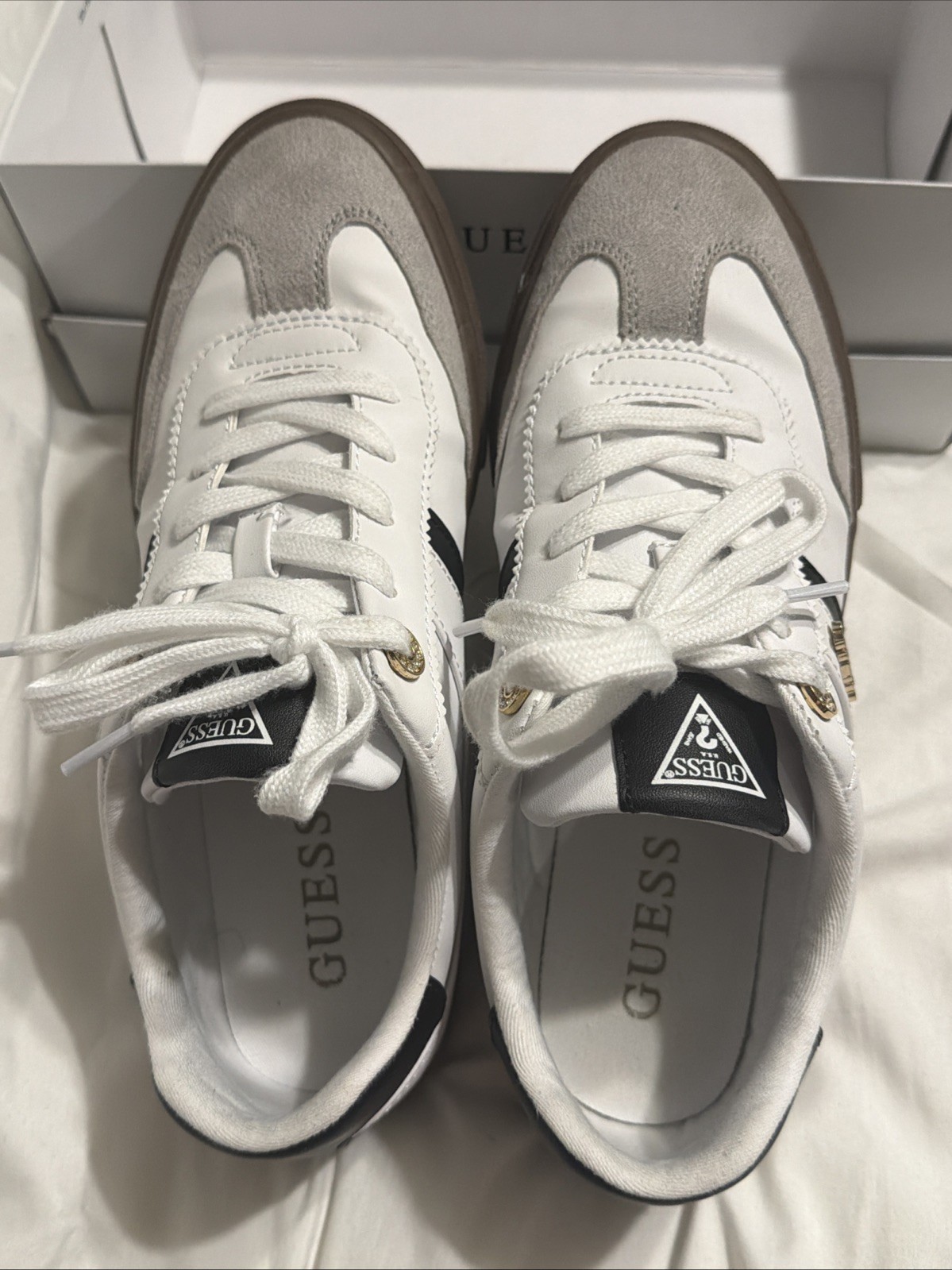 Guess GW Loui 9M womens shoes. Excellent Condition. Worn Twice. With Box.