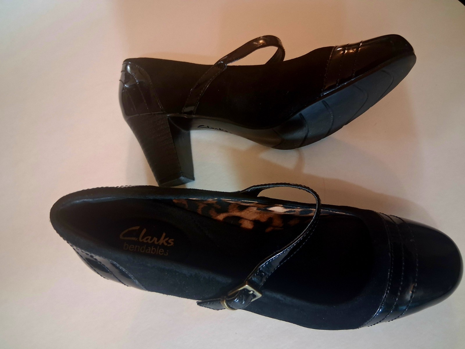 CLARKS ‘Jewell Blush’ Suede Leather Mary Jane Pumps BLACK 9M Hard to Find!