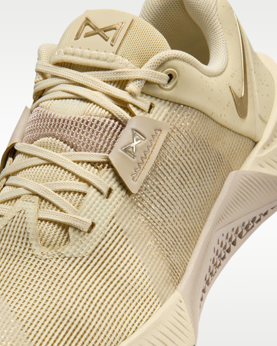 NIKE Women’s Metcon 10 SE IB6544-200 Light Khaki Cream 2 Anthracite